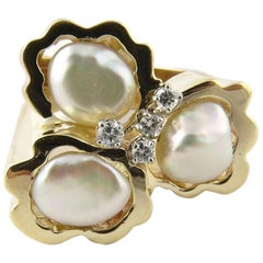 14 Karat Yellow Gold Baroque Pearl and Diamond Ring