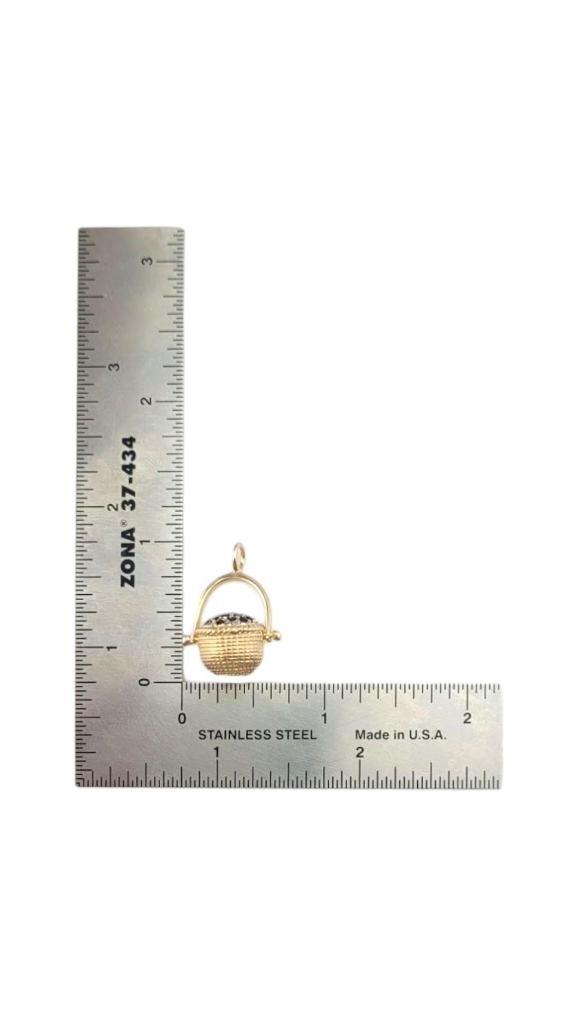 14 Karat Yellow Gold Basket Pendant with Blue Faceted Stones #21124 For Sale 2