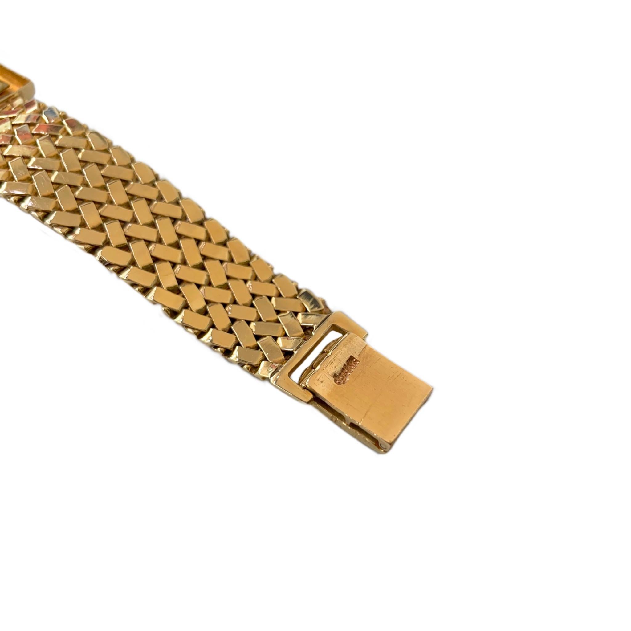 Vintage Baume & Mercier 14 Karat Yellow Gold Wristwatch 1960s 2
