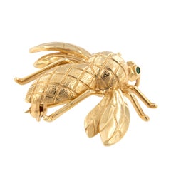 14 Karat Yellow Gold Bee Brooch with Emerald Eyes