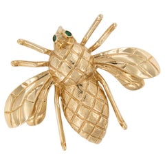 14 Karat Yellow Gold Bee Brooch with Emerald Eyes