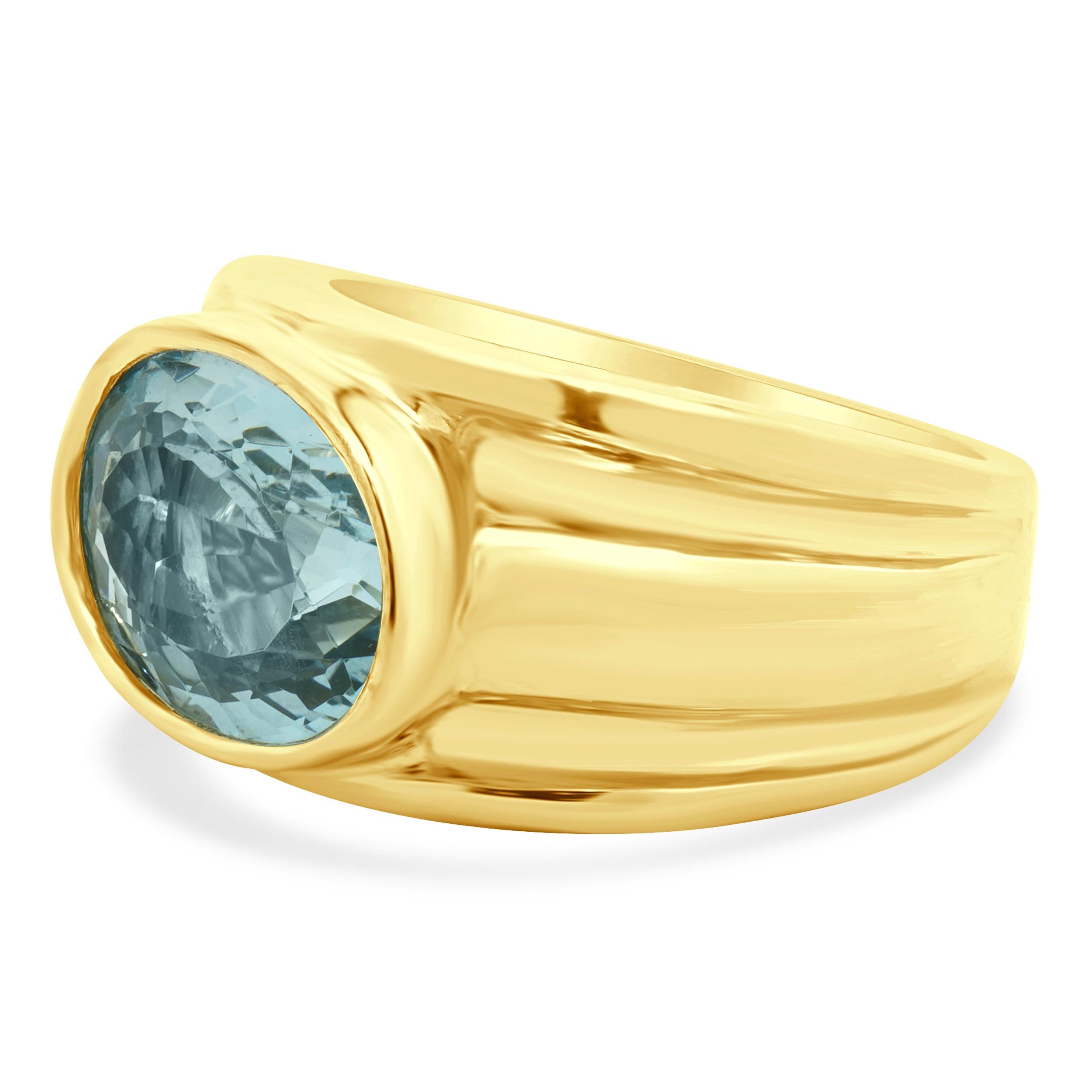 Designer: custom
Material: 14K yellow gold
Aquamarine: 1 oval cut = 5.45ct
Dimensions: ring top measures 13.6mm wide
Size: 9.5
Weight: 17.60 grams
