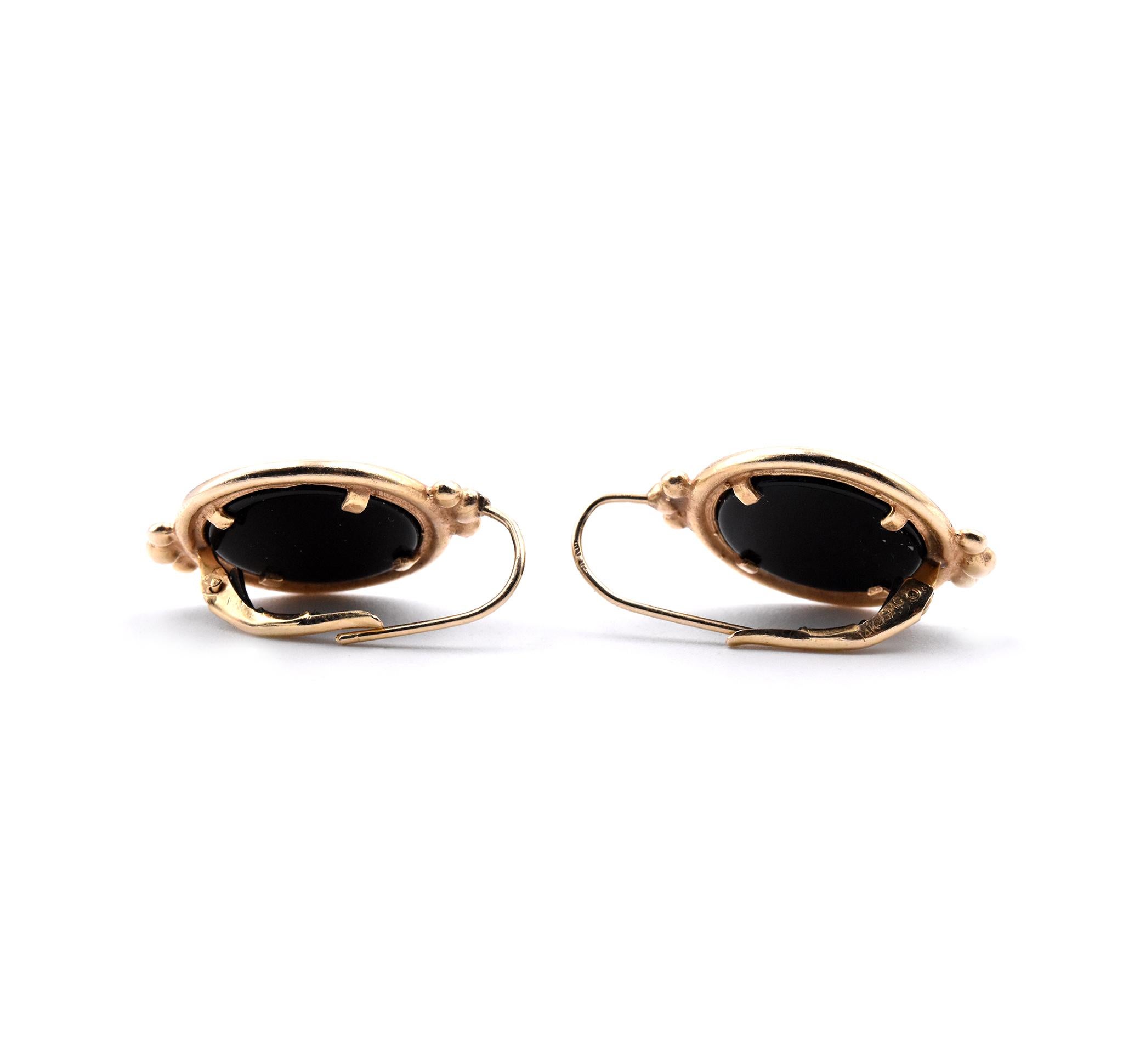 Or jaune 14 carats, serti clos, intailles gravées en onyx noir Excellent état - En vente à Scottsdale, AZ