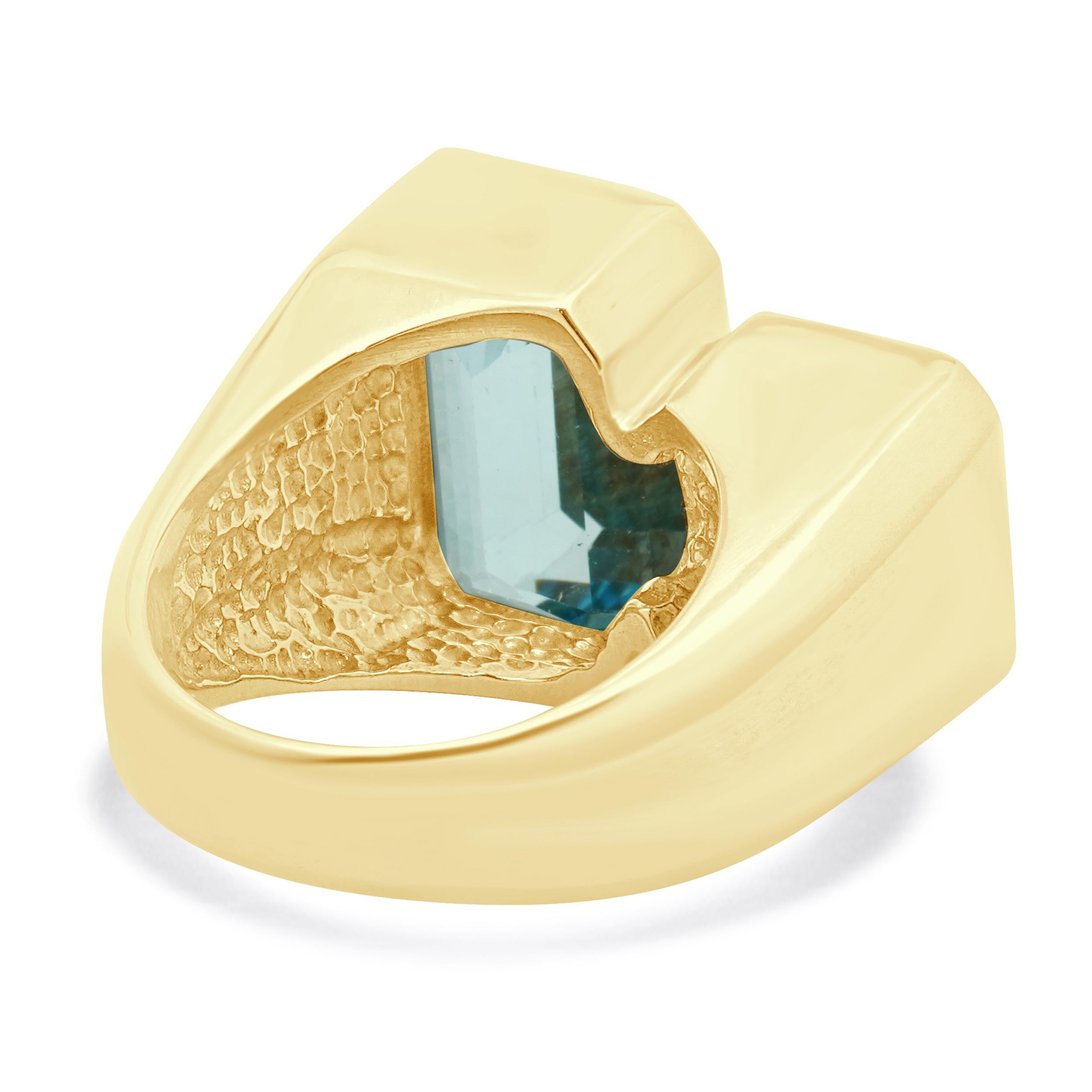 Bague en or jaune 14 carats sertie d'une topaze bleue et d'une améthyste Excellent état - En vente à Scottsdale, AZ