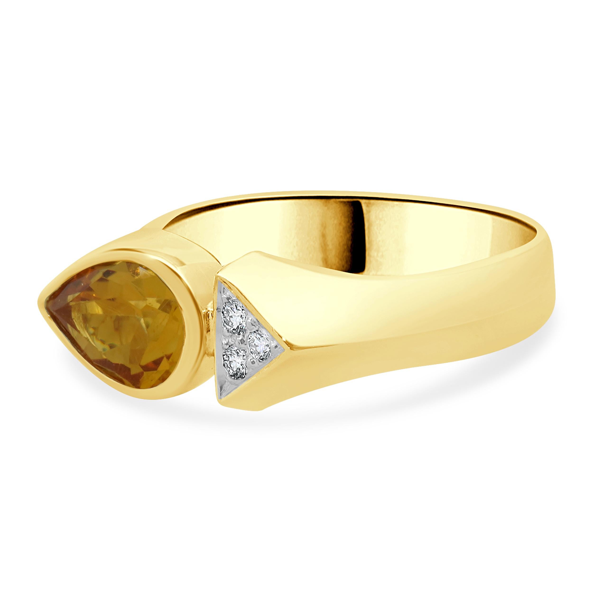 Material: 18K yellow gold
Diamond: 3 round brilliant cut  = 0.06cttw
Color: G
Clarity: SI1
Citrine: 1 pear cut = 1.25ct
Ring Size: 5.25 (please allow up to 2 additional business days for sizing requests)
Dimensions: ring top measures 6.7mm