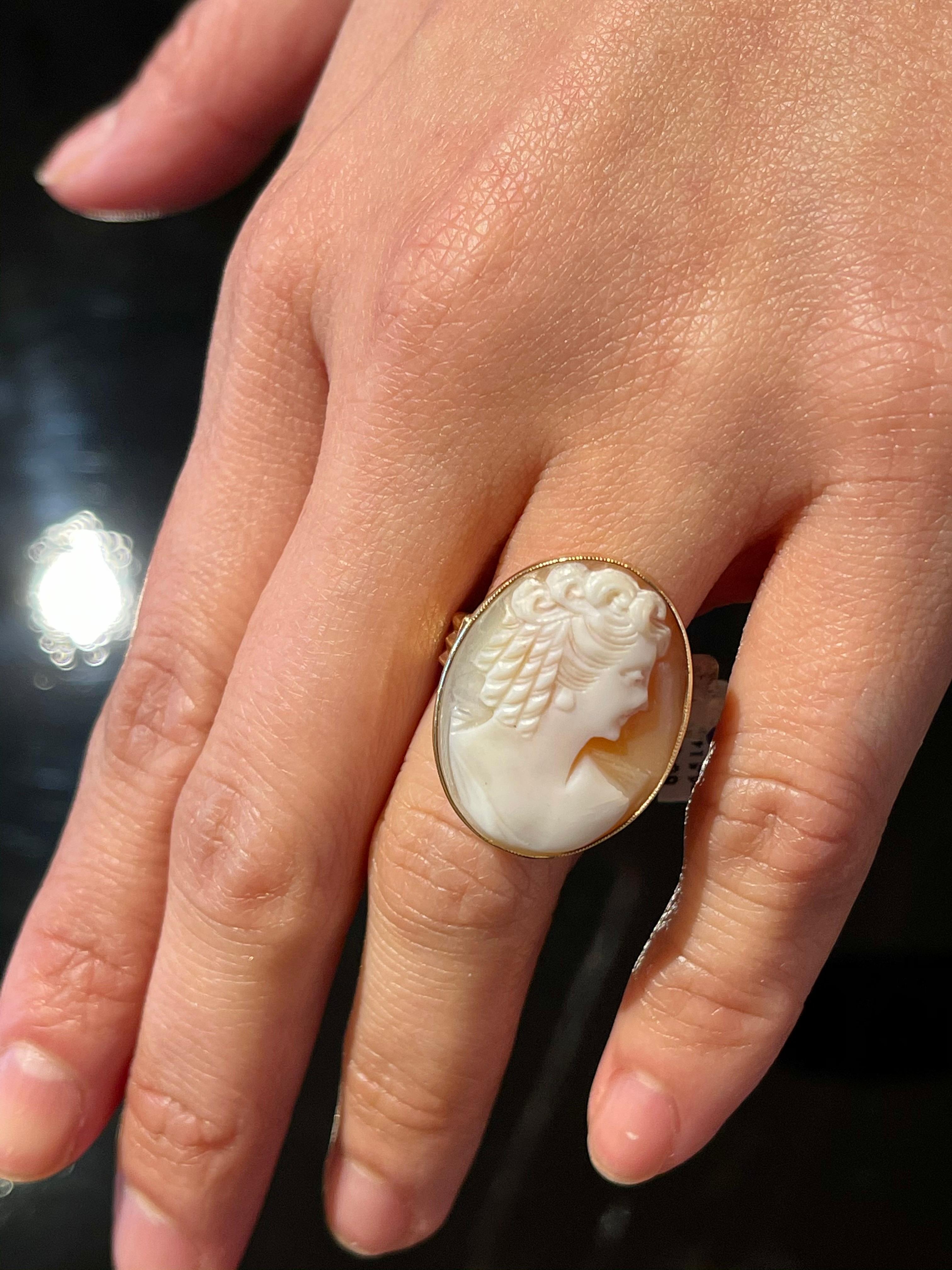 14 Karat Yellow Gold Bezeled Cameo Ring For Sale 8