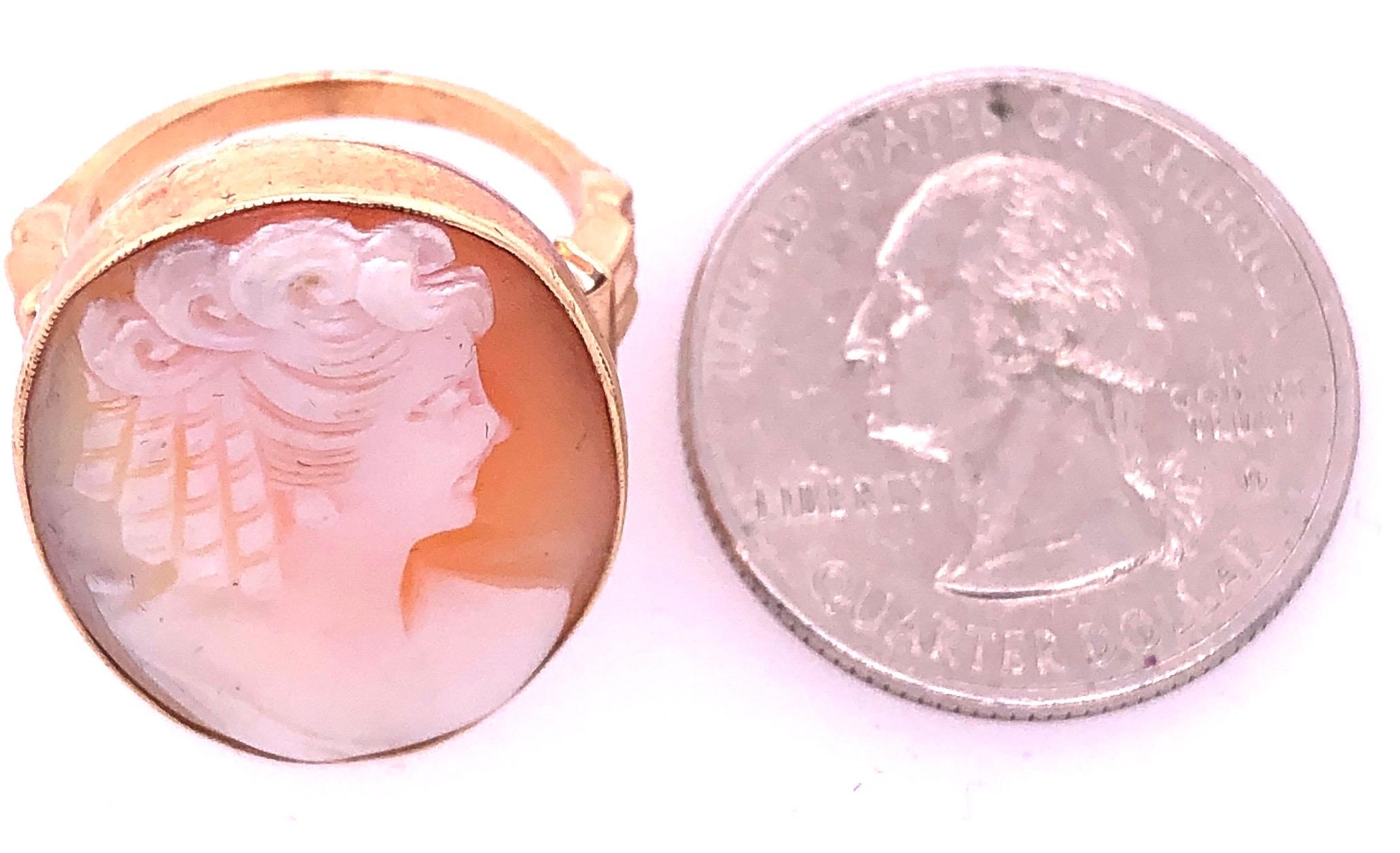 14 Karat Yellow Gold Bezeled Cameo Ring For Sale 5