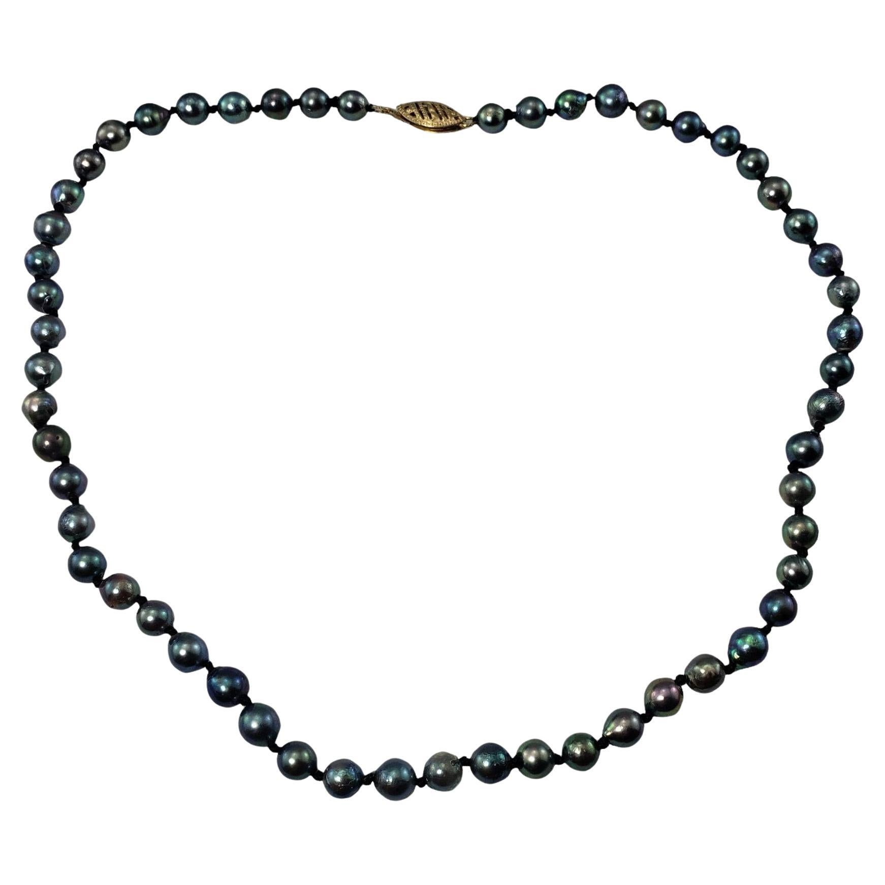 14 Karat Yellow Gold Black Cultured Freshwater Pearl Necklace #15119 For Sale