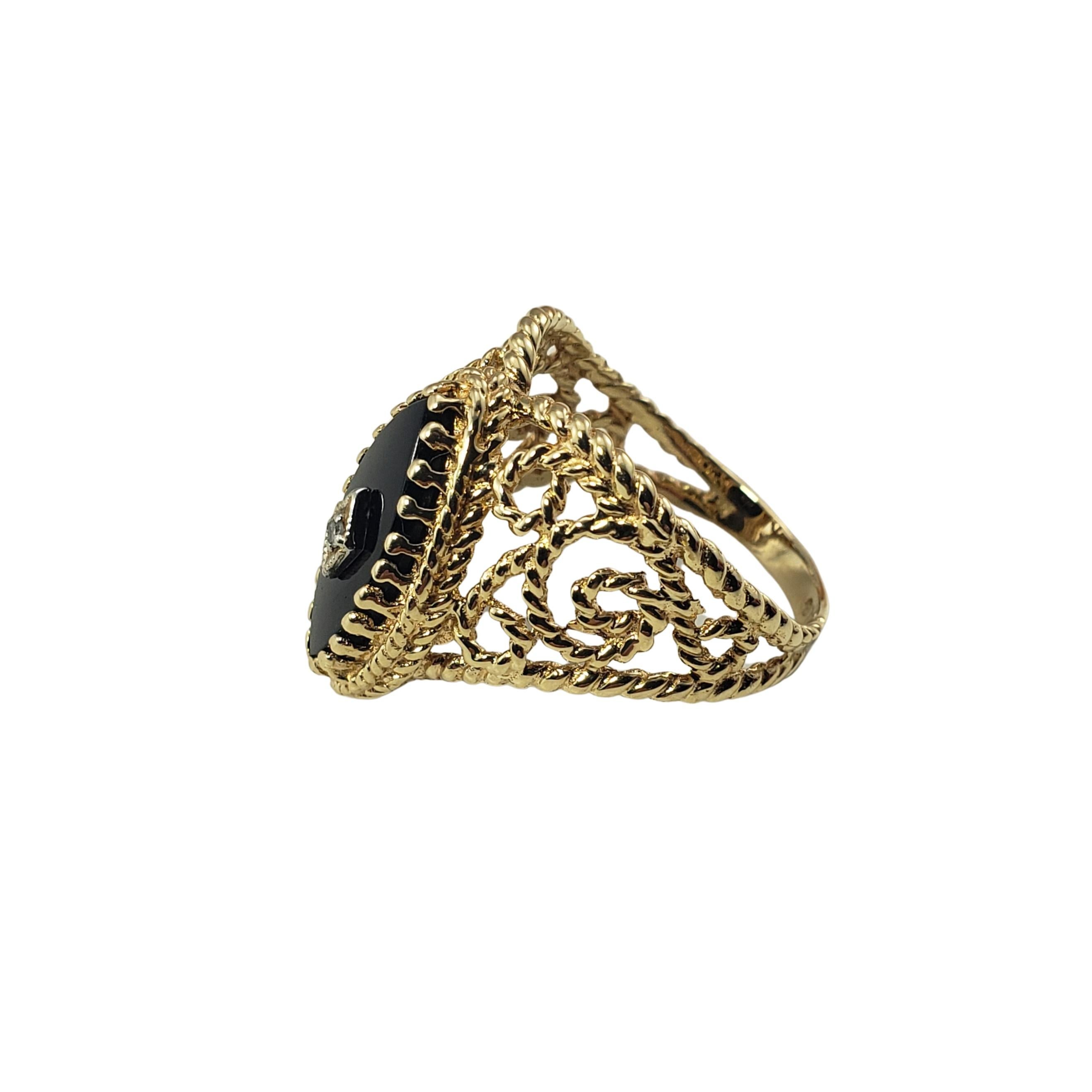 14 Karat Yellow Gold Black Onyx and Diamond Ring In Good Condition In Washington Depot, CT