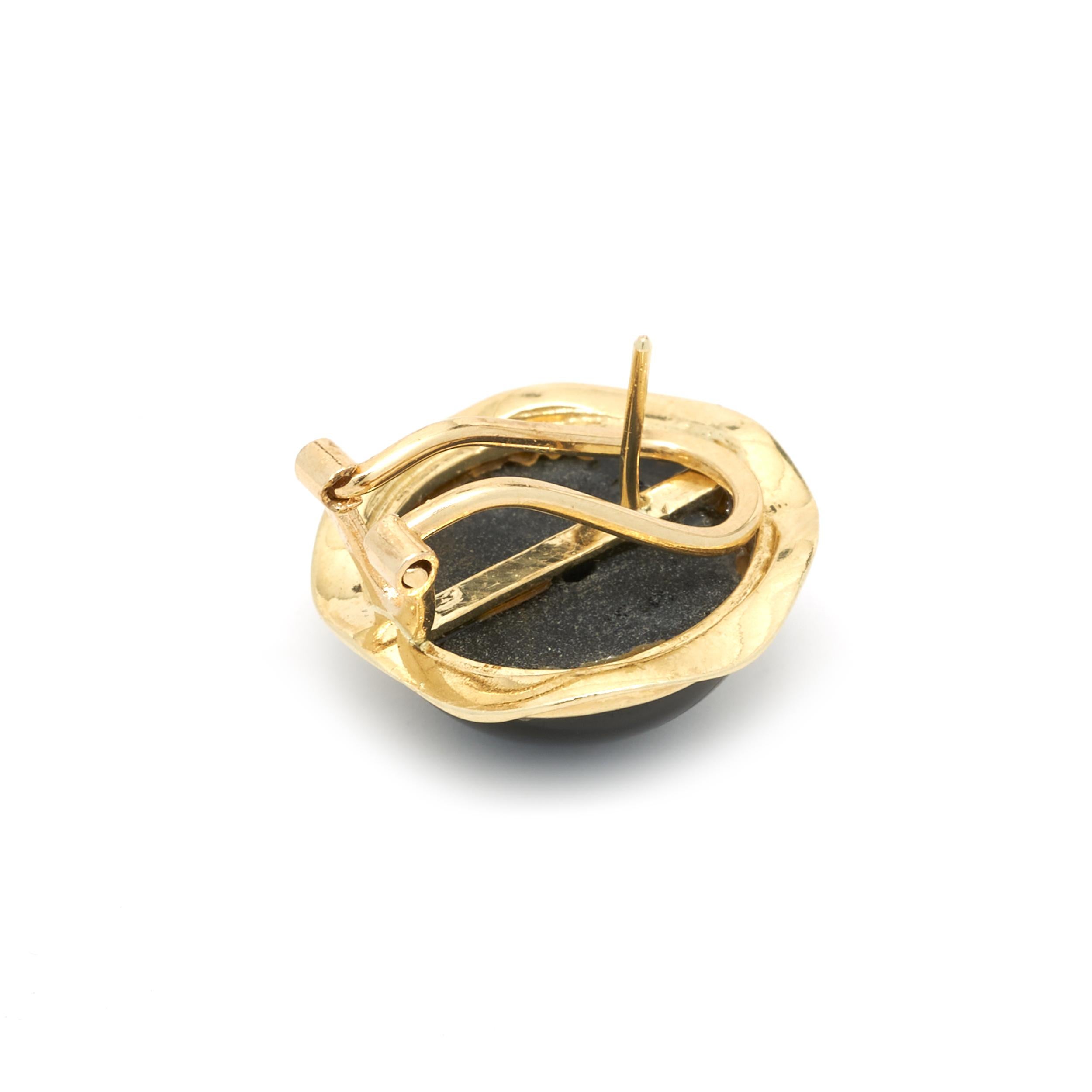 Material: 14K yellow gold
Fastenings: post with omega backs
Weight:  6 grams	
