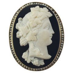 14 Karat Yellow Gold Black Onyx Cameo Brooch