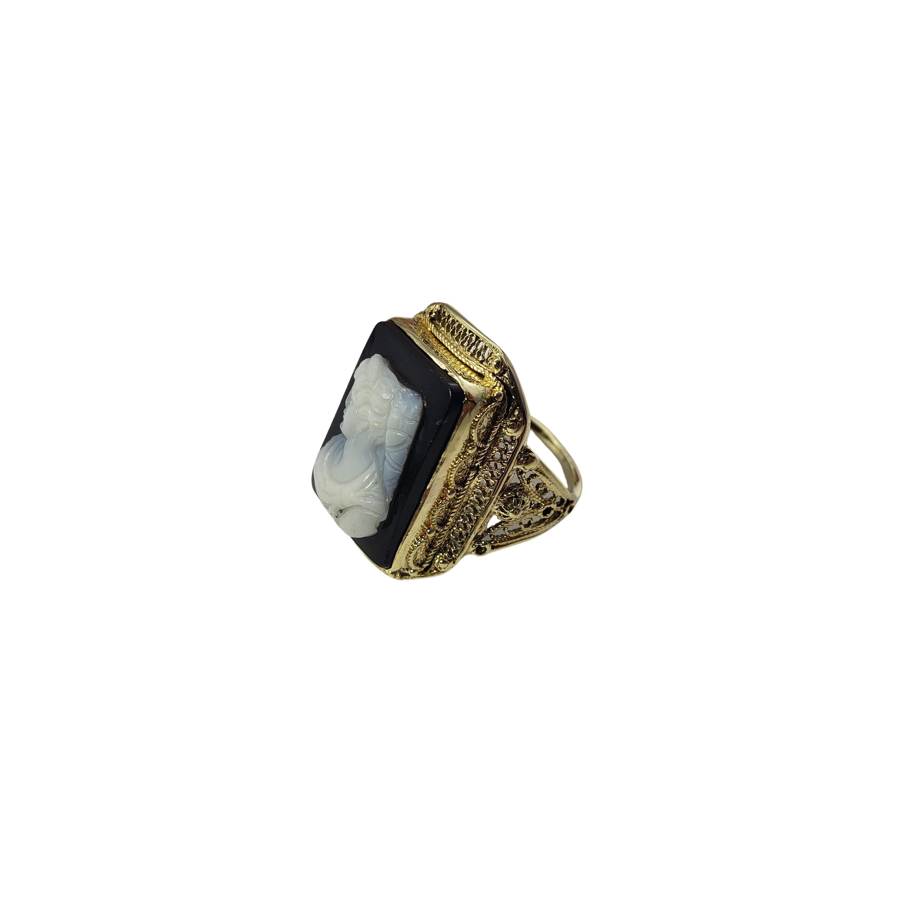 Kamee-Ring aus 14 Karat Gelbgold mit schwarzem Onyx im Zustand „Gut“ im Angebot in Washington Depot, CT