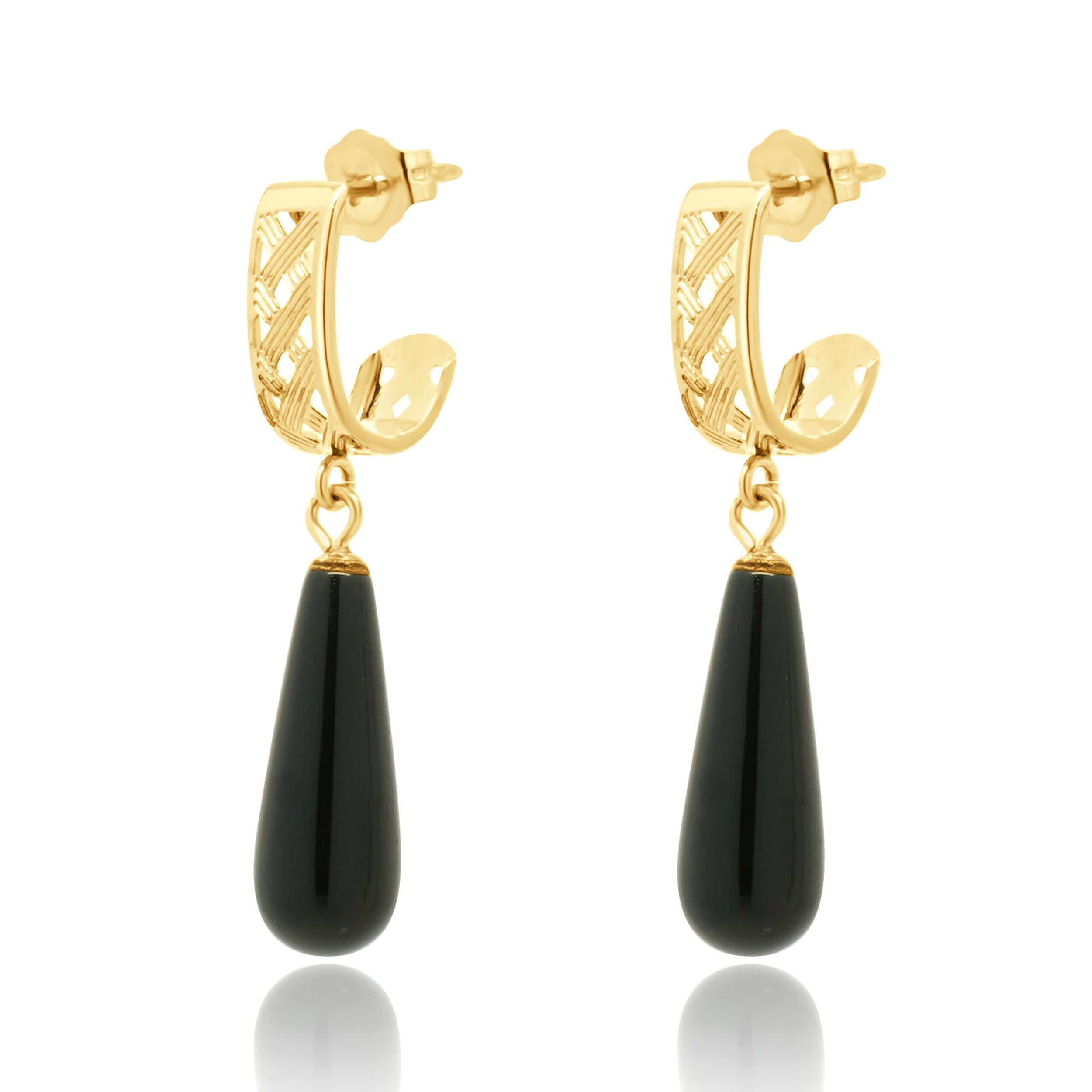 Designer: custom
Material: 14K yellow gold
Weight: 2.10 grams