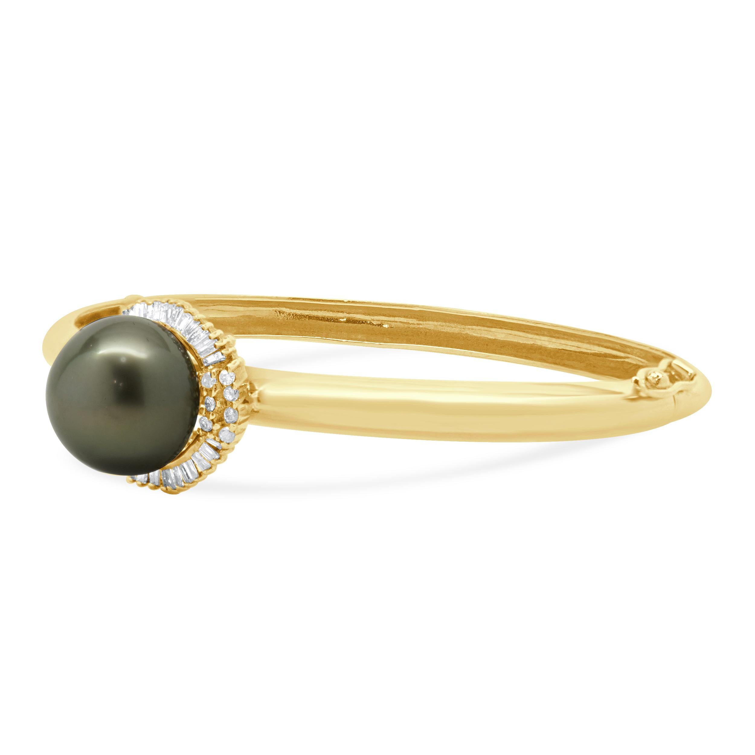 Designer: custom
Material: 14K yellow gold
Black Pearl: 1 round cut = 13.7mm
Diamond: 46 round and baguette cut = 1.25cttw
Color: G-H
Clarity: I3
Dimensions: bracelet will fit up to a 6.75-inch wrist
Weight: 15.63 grams
