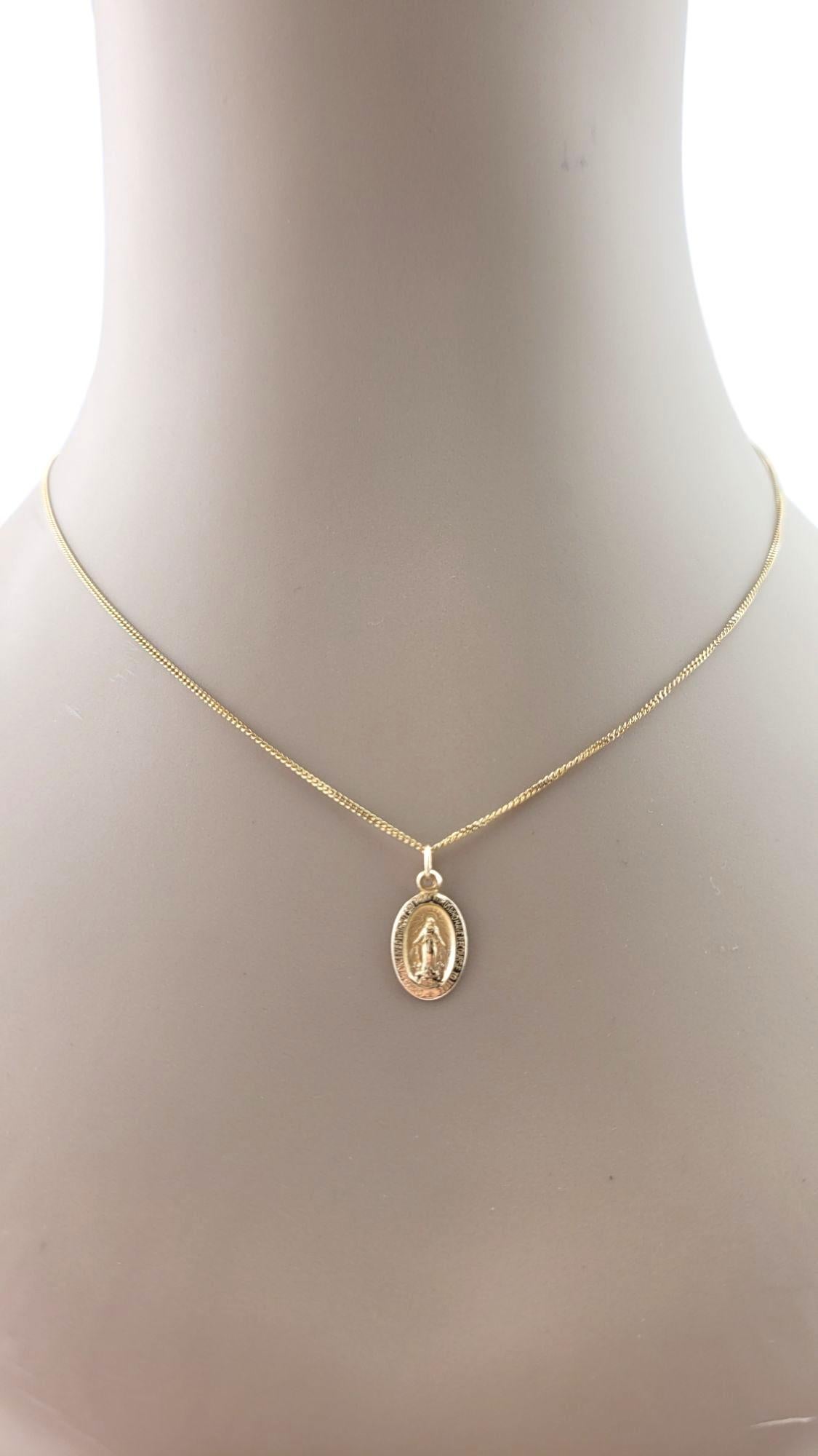 Colgante de oro amarillo de 14 quilates con la Medalla Milagrosa de la Virgen #21140 6