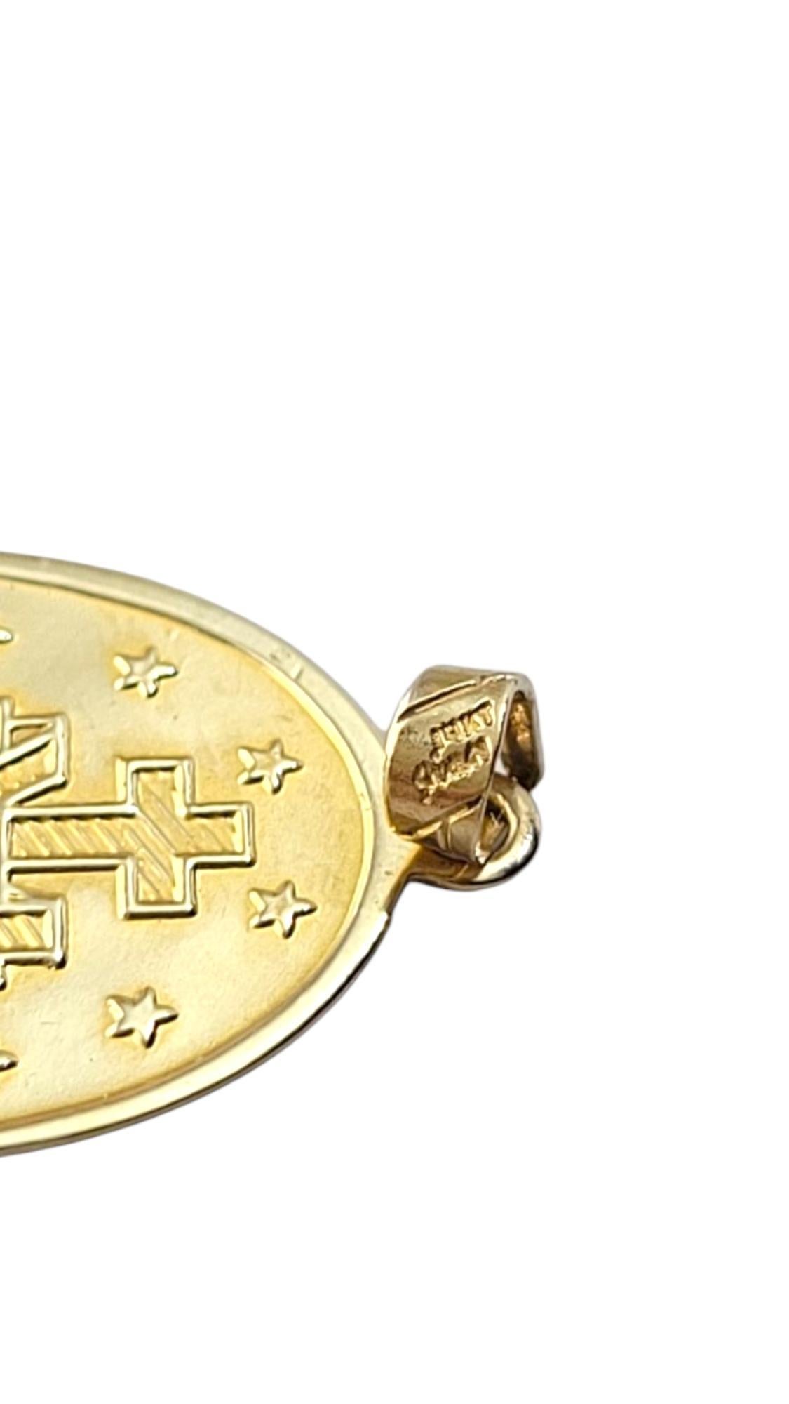 14 Karat Yellow Gold Blessed Mother Miraculous Medal Pendant #21272 In Good Condition In Washington Depot, CT