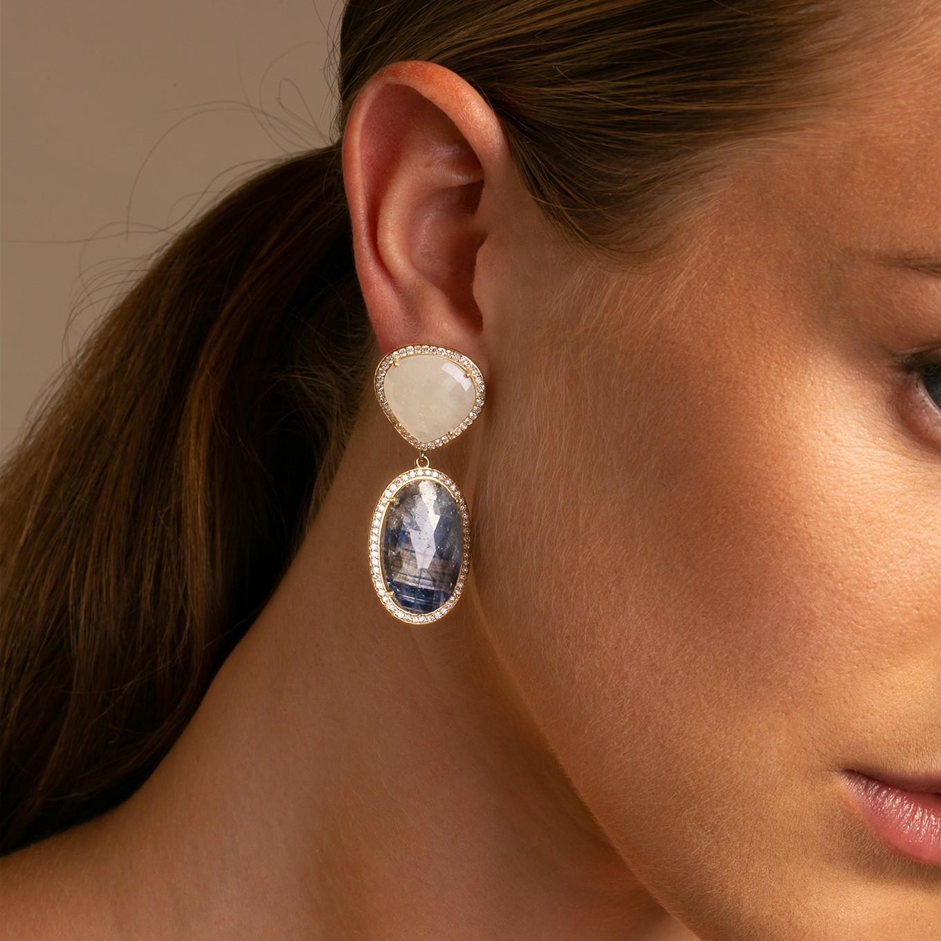 Brilliant Cut 14 Karat Yellow Gold Blue and Cream Sapphire Slice and Diamond Drop Earrings For Sale