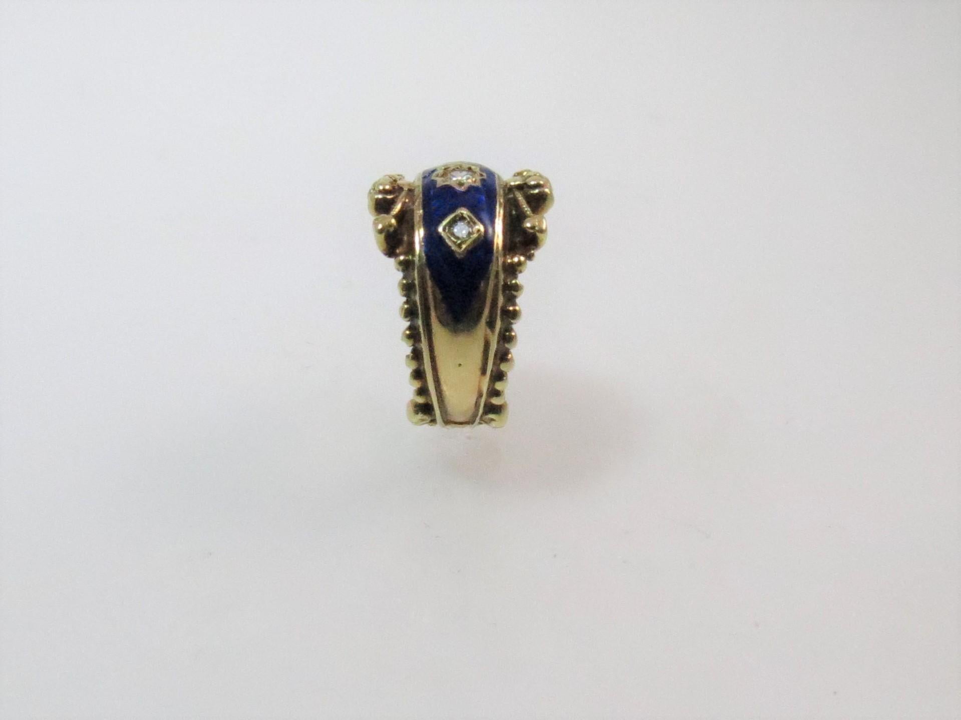 14 Karat Yellow Gold Blue Enamel and Diamond Ring In Excellent Condition For Sale In Chicago, IL