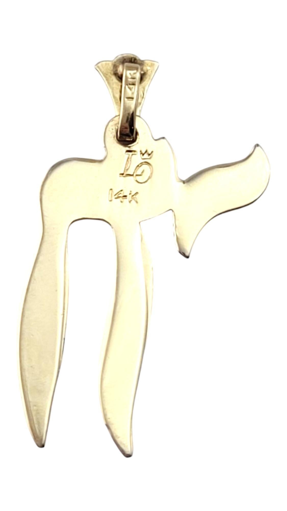 Pendentif chai en or jaune 14 carats et émail bleu #21257 Bon état - En vente à Washington Depot, CT