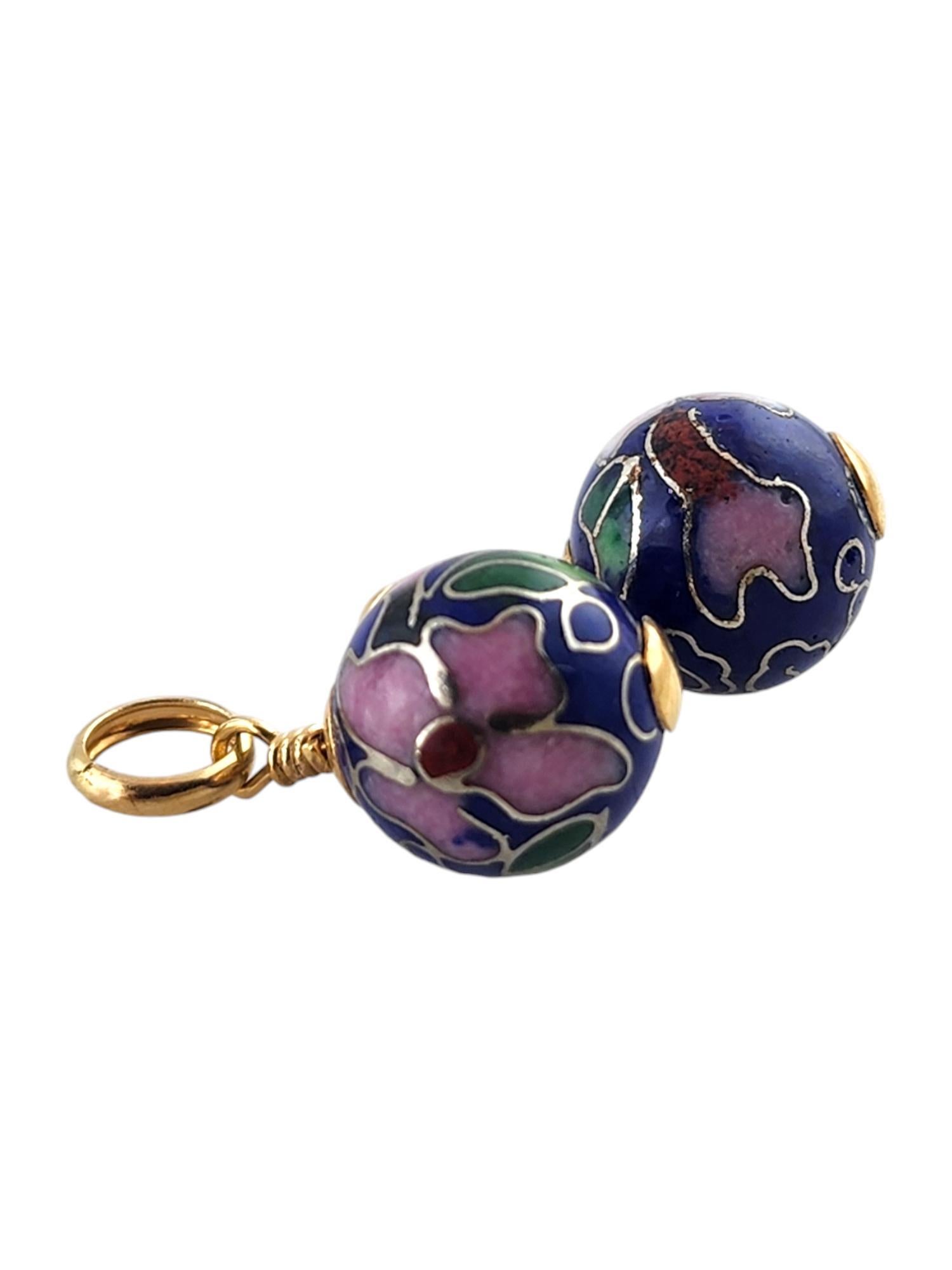 14 Karat Gelbgold Blaue Blumen-Emaille-Creolen-Anhänger #18908 im Zustand „Gut“ in Washington Depot, CT