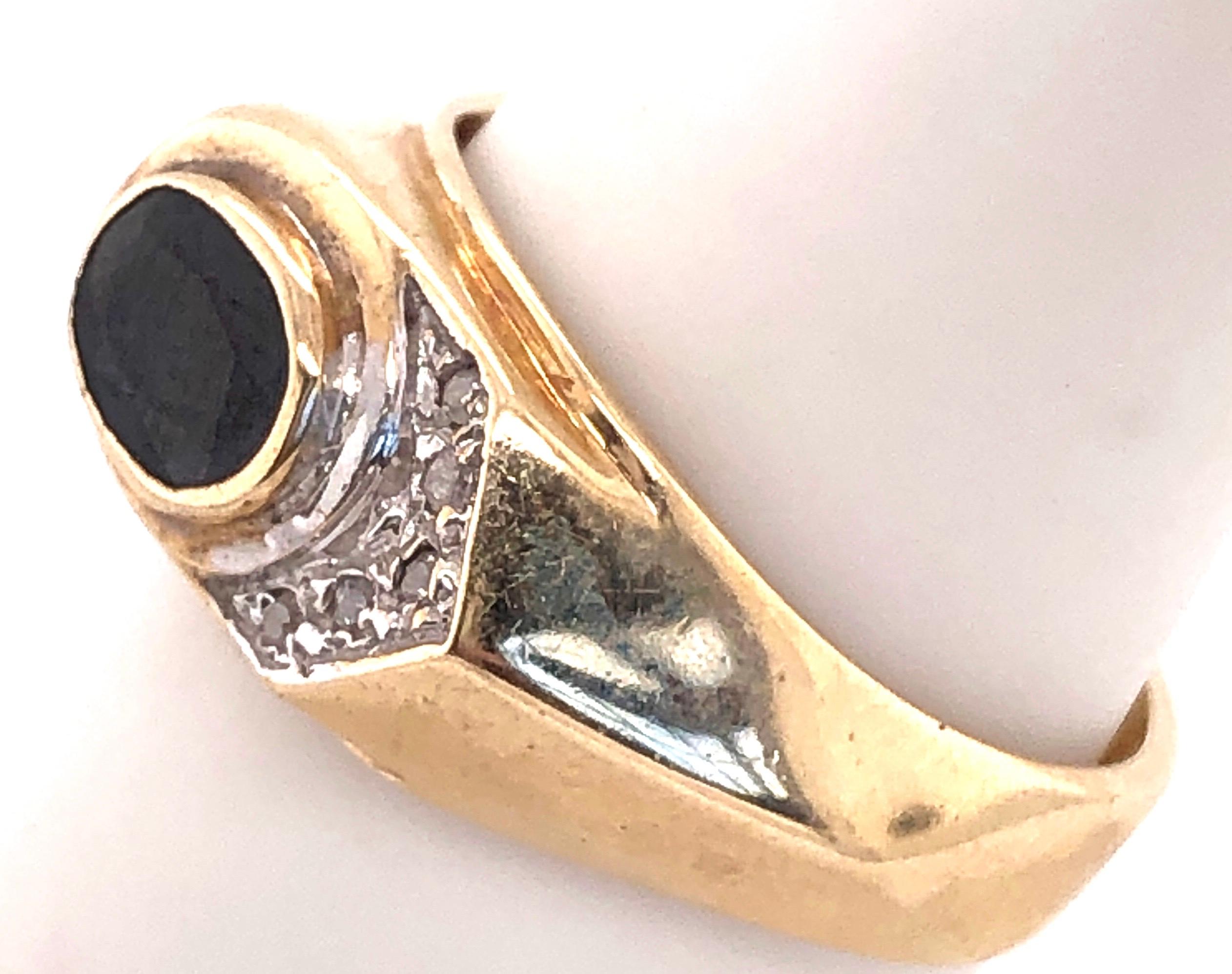 Women's or Men's 14 Karat Yellow Gold Blue Sapphire Solitaire with Diamond Accent Ring For Sale