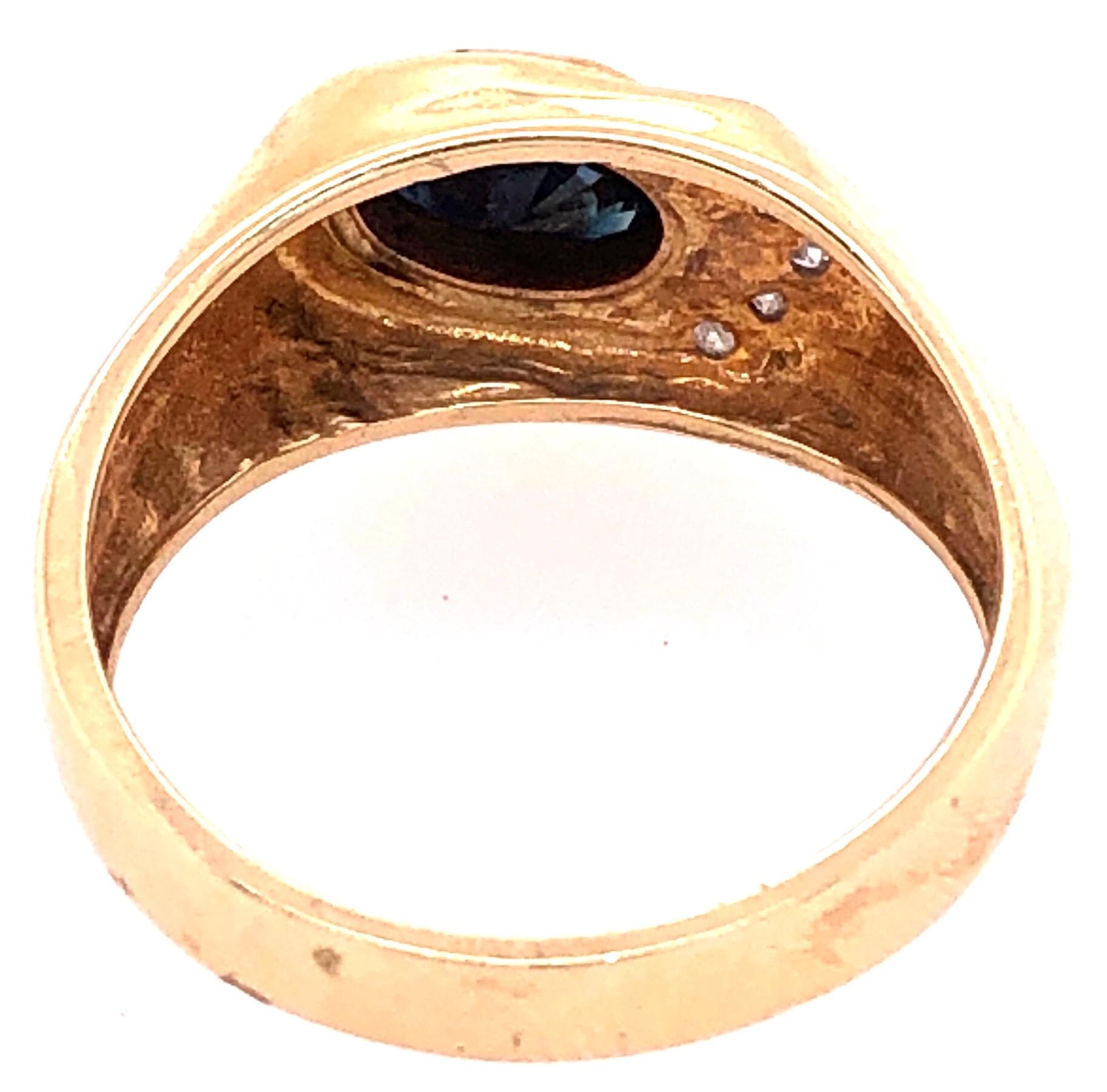 14 Karat Yellow Gold Blue Sapphire Solitaire with Diamond Accent Ring For Sale 1