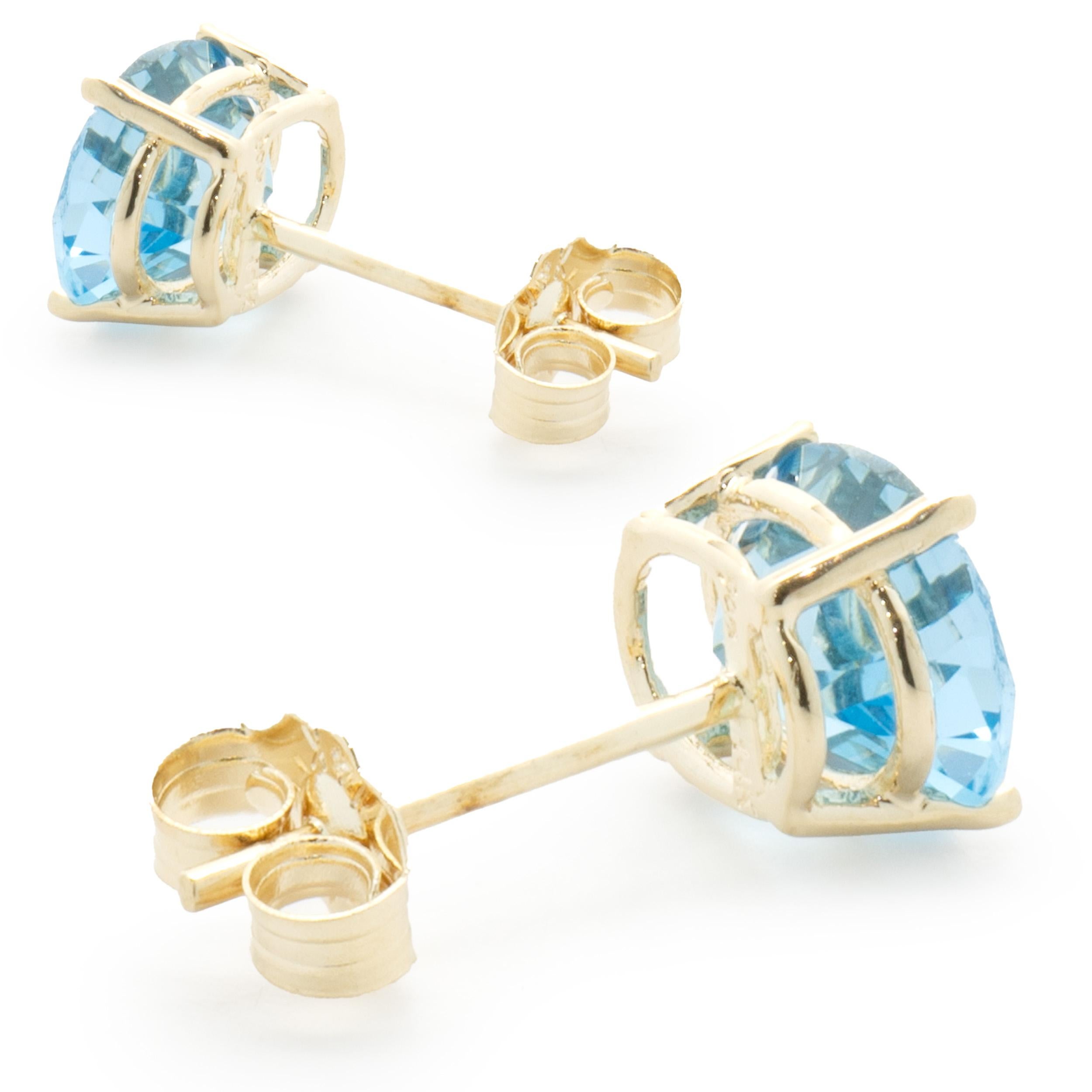 14 Karat Yellow Gold Blue Topaz Stud Earrings In Excellent Condition For Sale In Scottsdale, AZ
