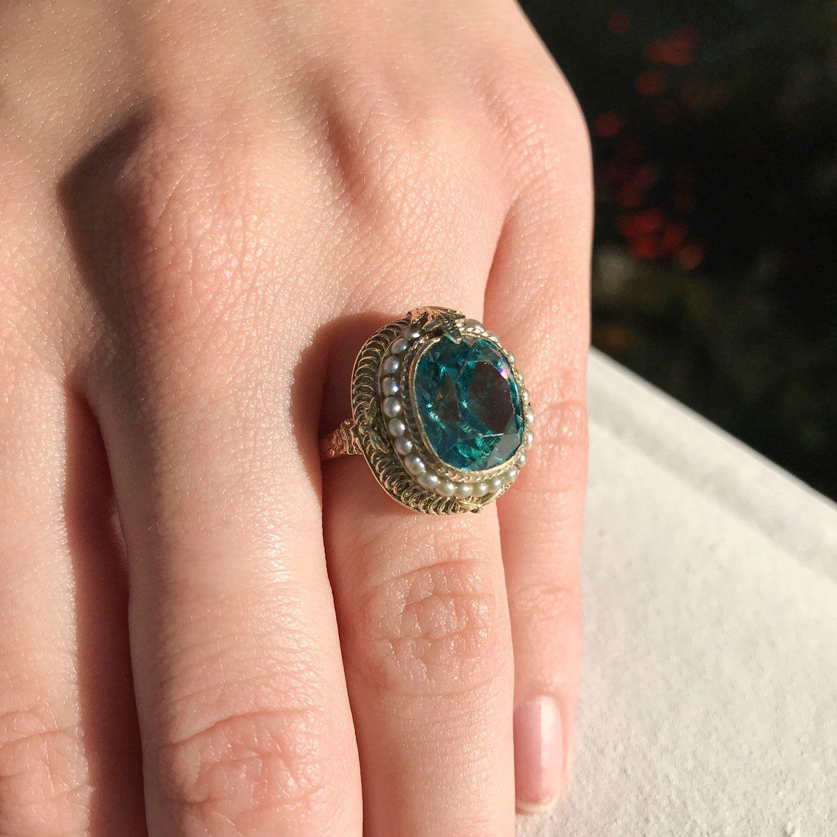 14 Karat Yellow Gold Blue Zircon and Seed Pearl Dress Ring 3