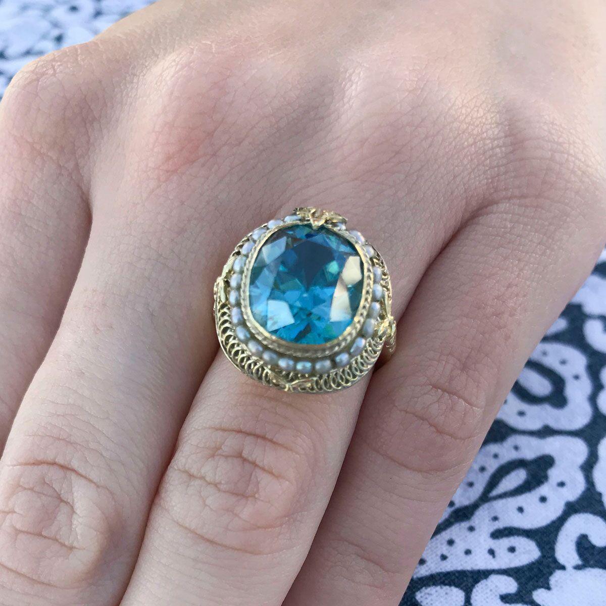 14 Karat Yellow Gold Blue Zircon and Seed Pearl Dress Ring 4