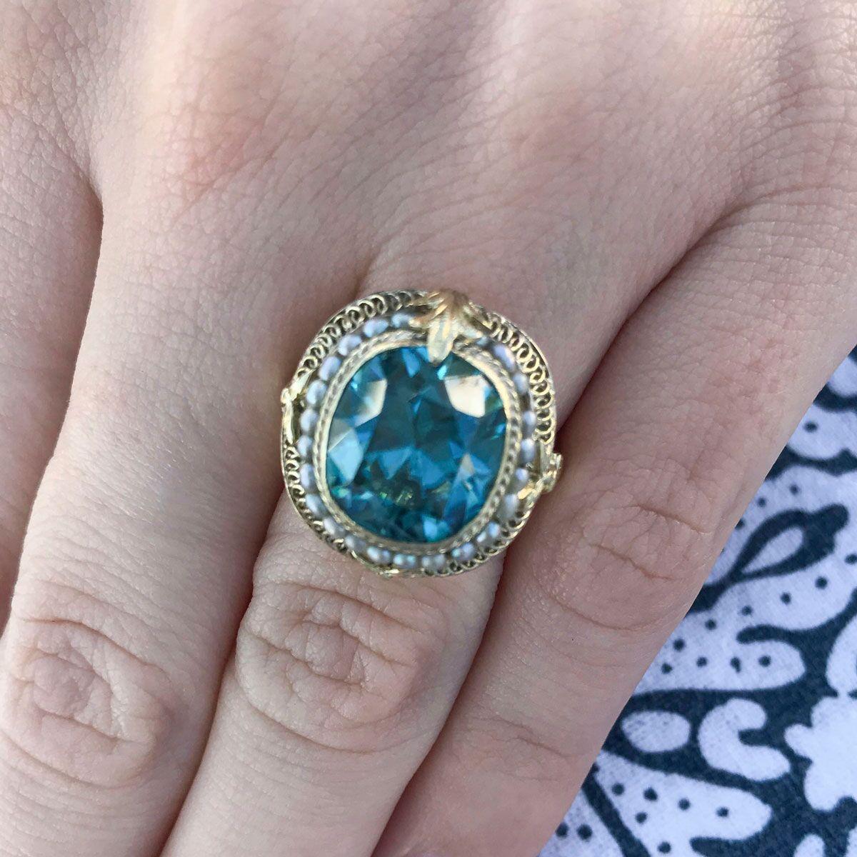 14 Karat Yellow Gold Blue Zircon and Seed Pearl Dress Ring 6
