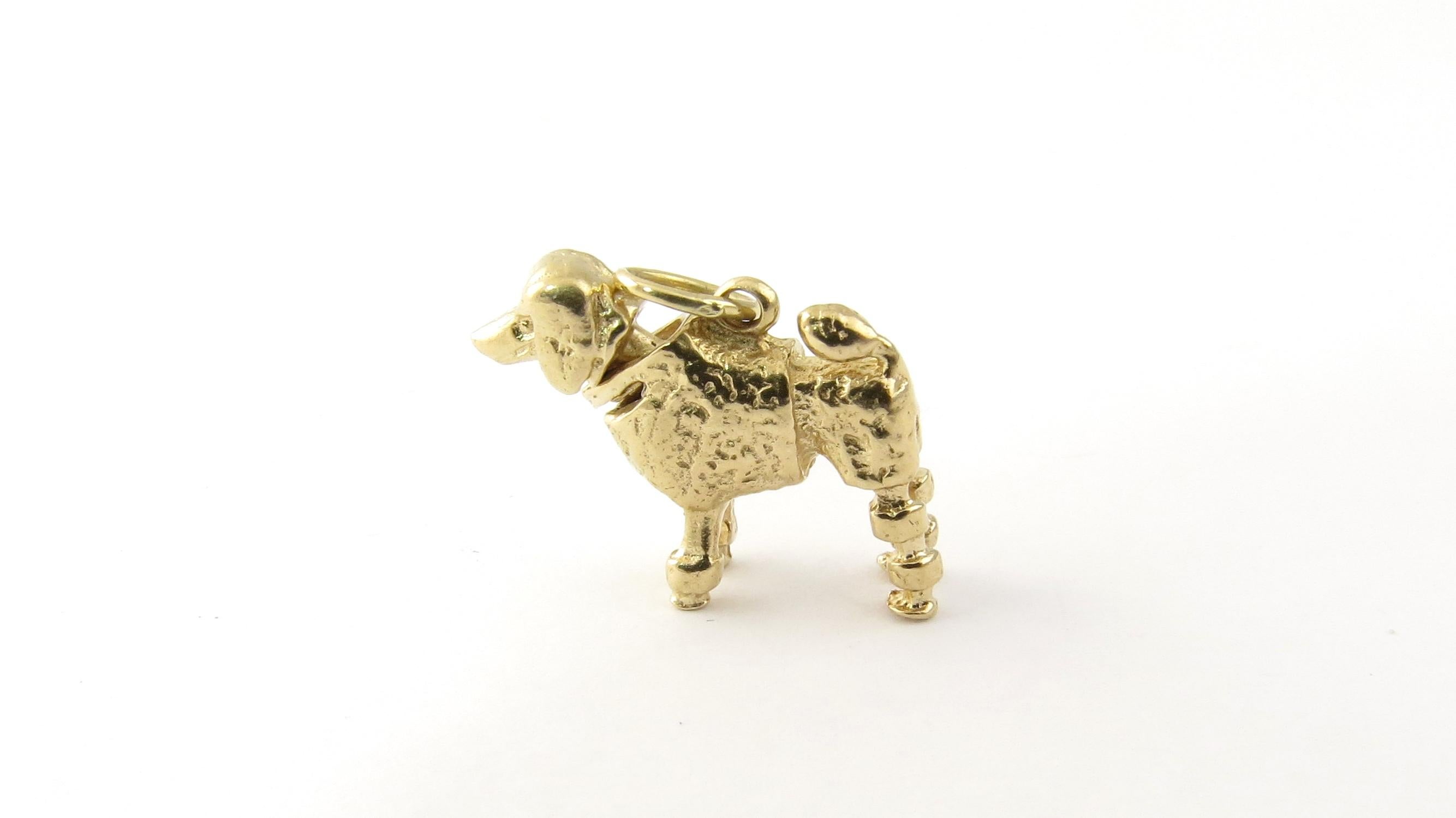Vintage 14 Karat Yellow Gold Bobble Head Poodle Charm.

The intelligent and loyal poodle is one of the most popular dog breeds in the United States.

This lovely bobble head charm features the beloved poodle meticulously detailed in 14K gold.

Size: