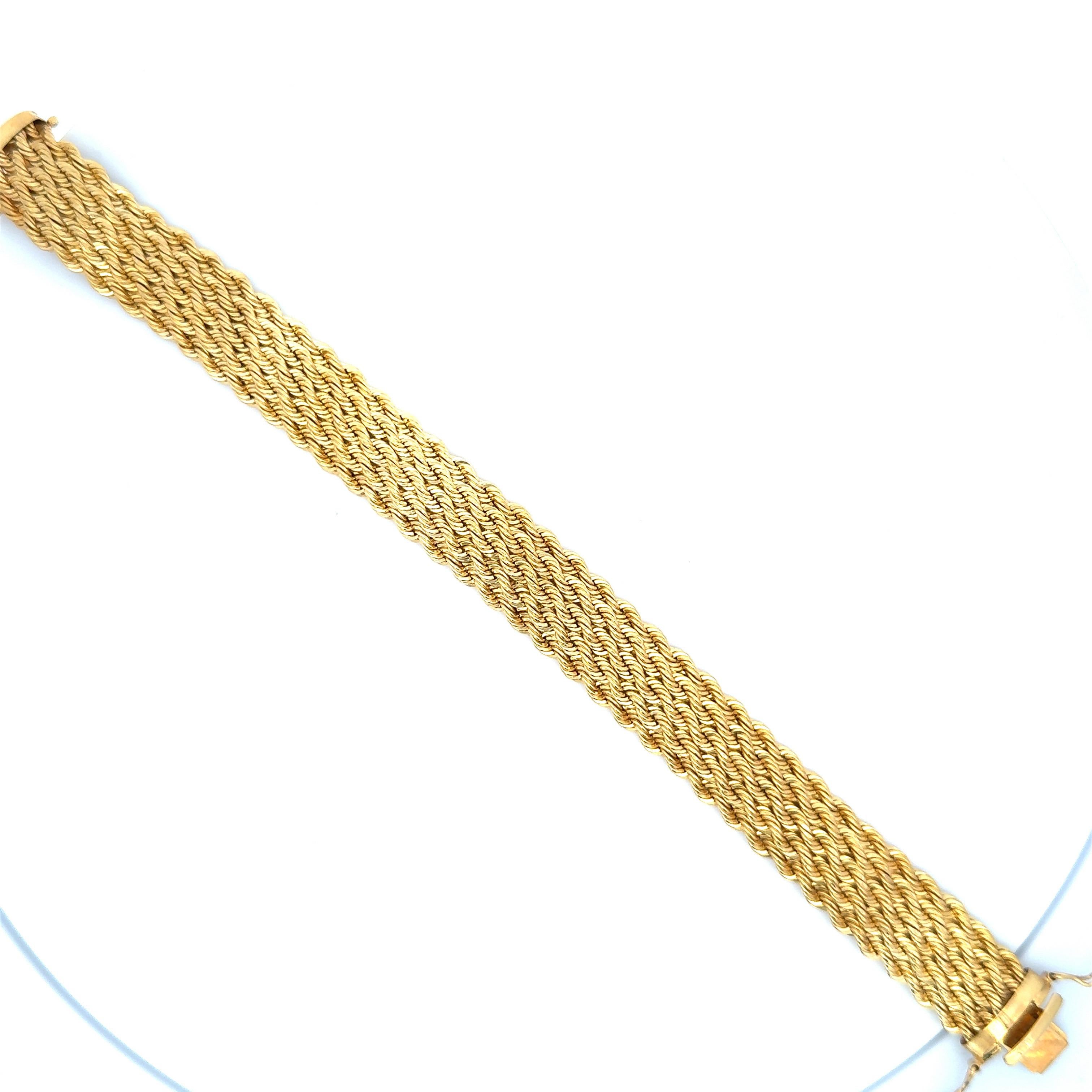  Italian Braided Twist Bracelet 21.1 Grams 8.25 Inches 14 Karat Yellow Gold  For Sale 2