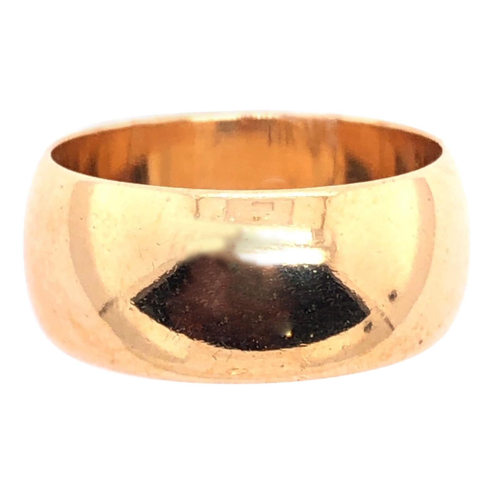 1970's Contemporary 14 Karat Yellow Gold Wide Step Ridged Vintage Band