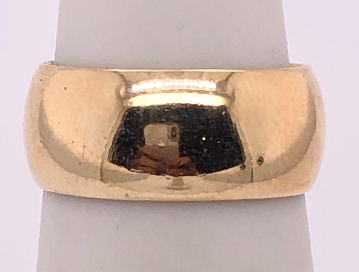 14 Karat Yellow Gold Bridal Ring / Wide Wedding Band In Good Condition For Sale In Stamford, CT