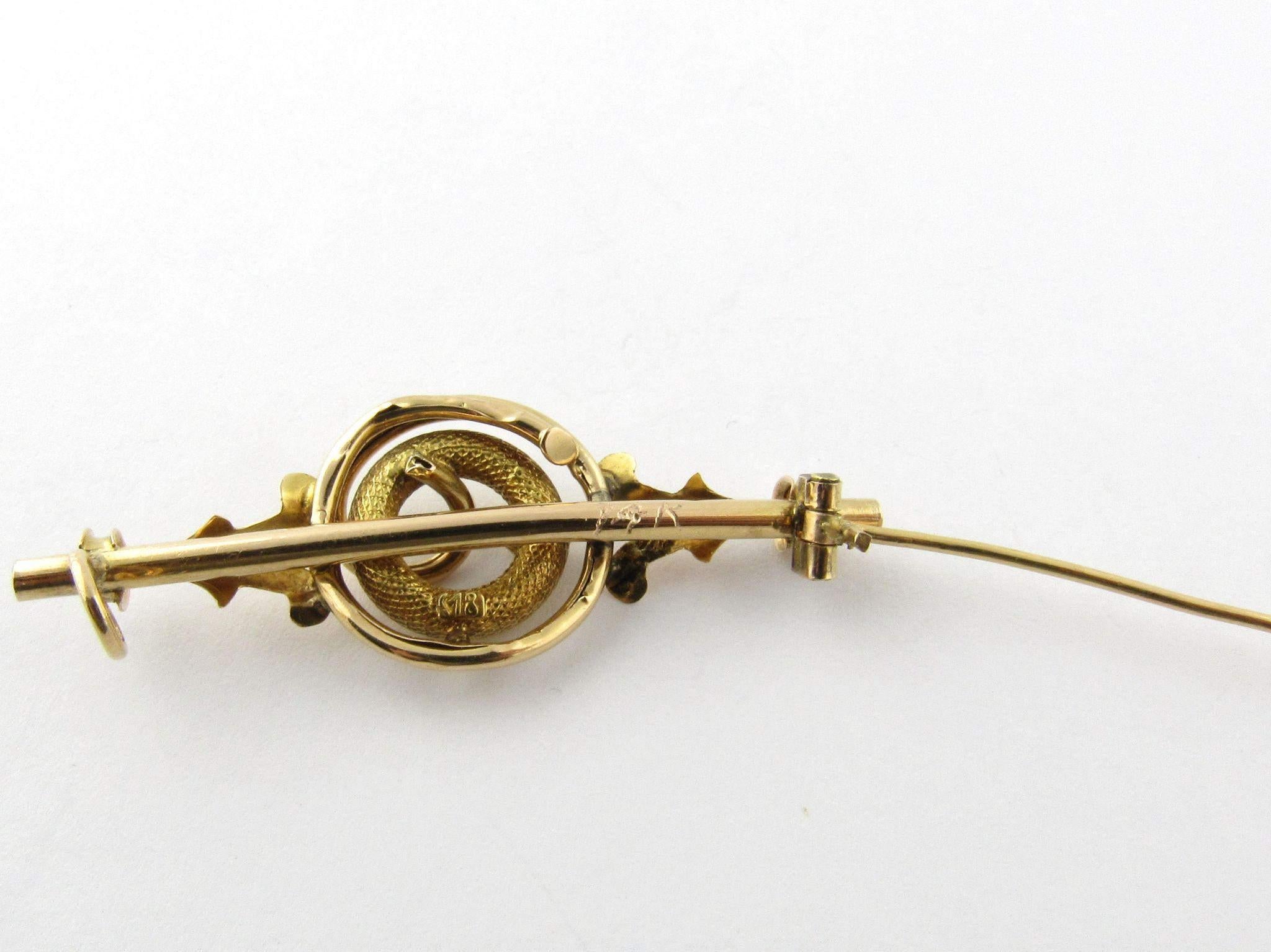 Round Cut 14 Karat Yellow Gold Brooch with Pearl Stone
