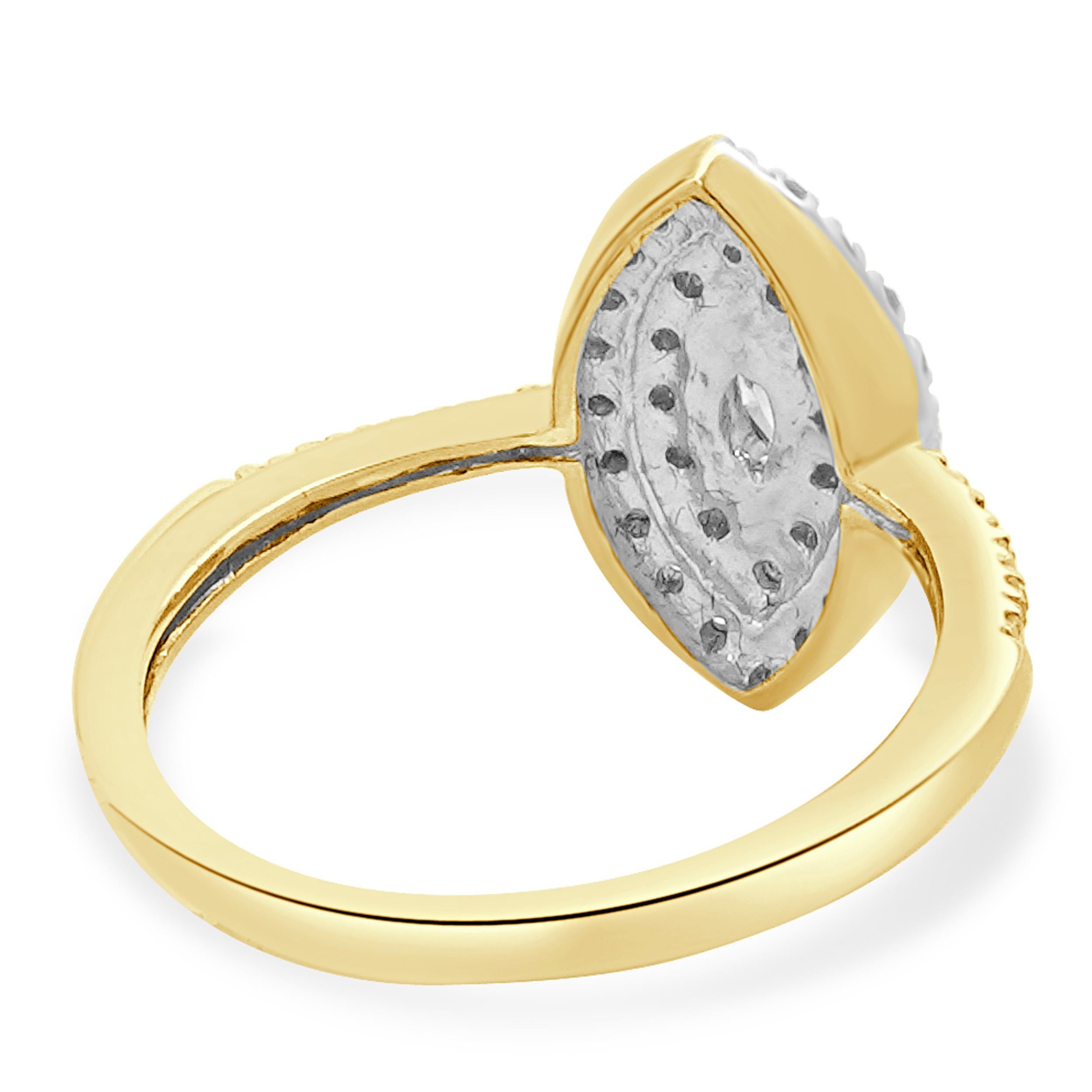 Bague de cocktail en or jaune 14 carats avec diamants bruns et blancs en forme de marquise Excellent état - En vente à Scottsdale, AZ