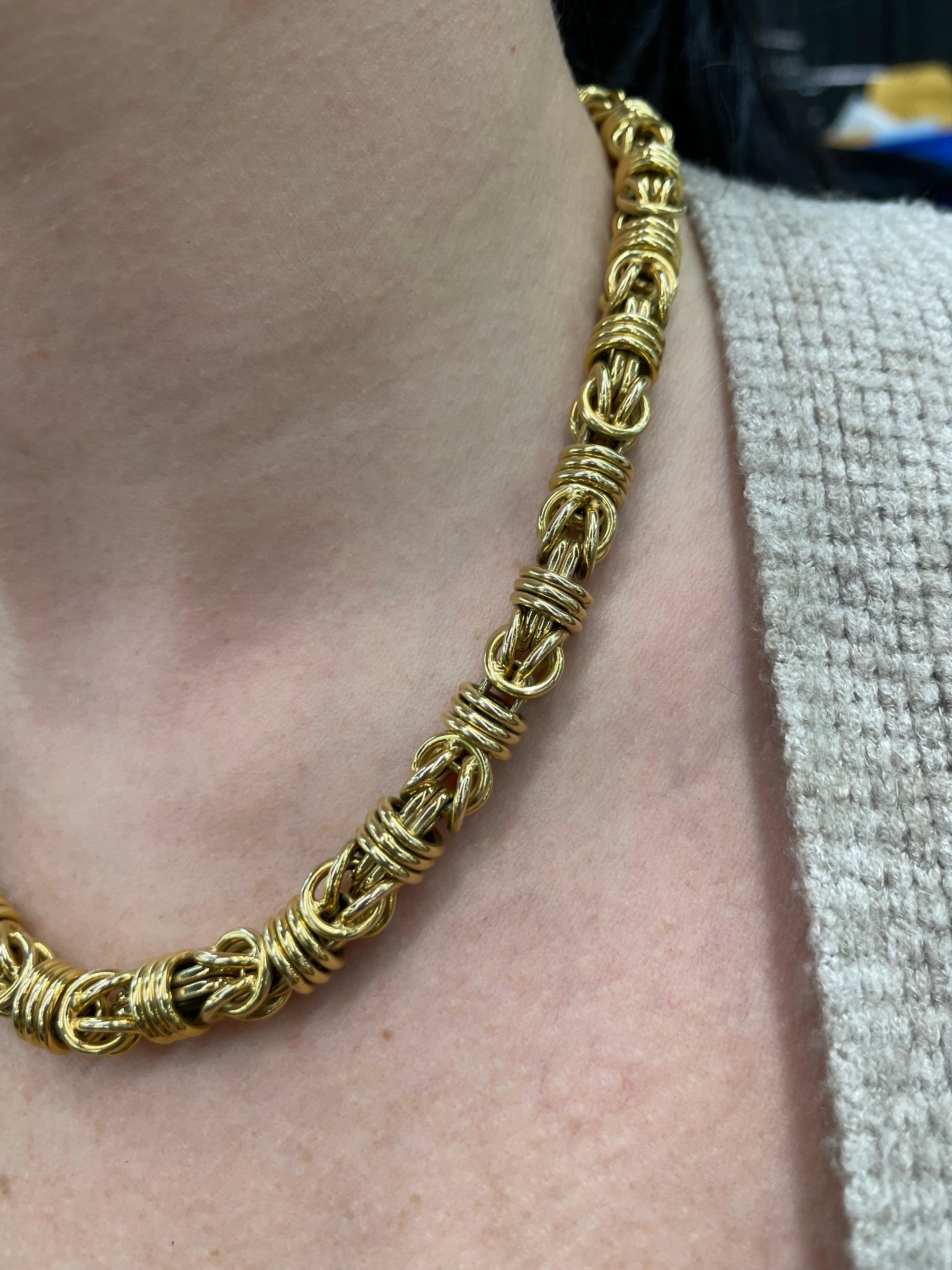 14 Karat Yellow Gold Byzantine Wide Necklace 70 Grams 18.5 Inches Made In Italy For Sale 2