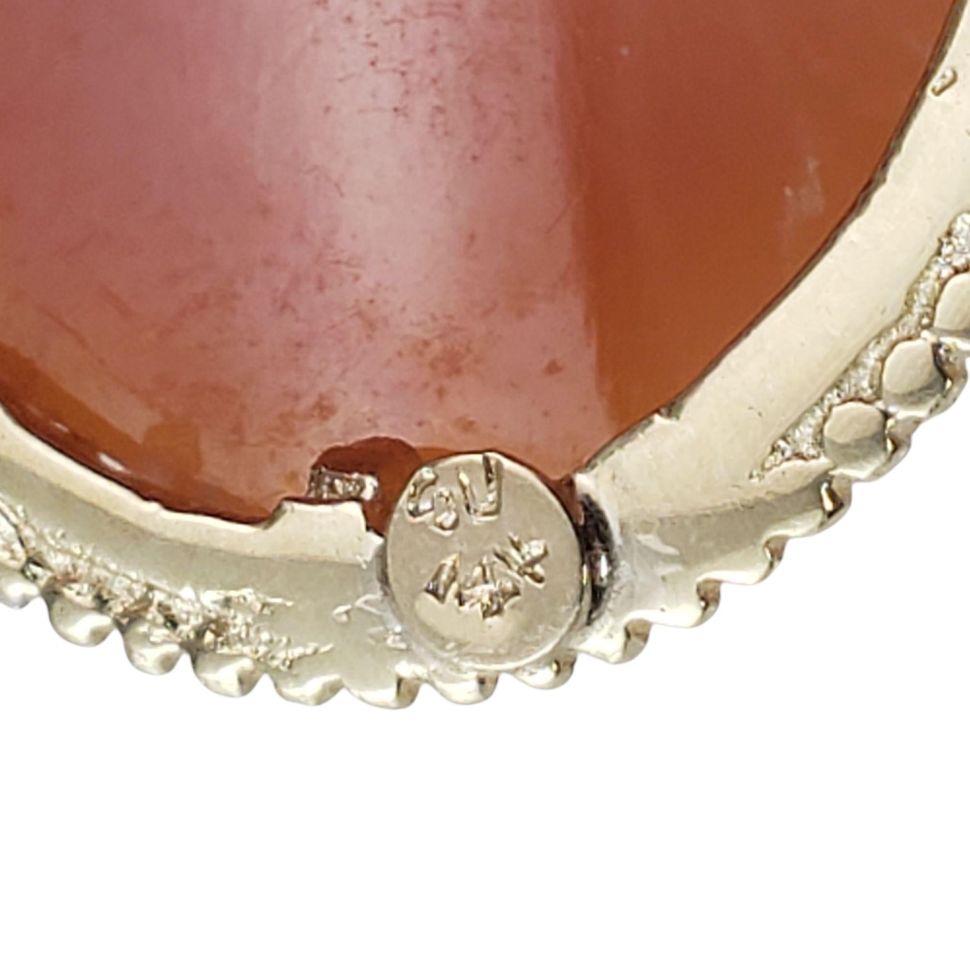 14 Karat Yellow Gold Cameo Brooch/Pendant #21335 For Sale 1