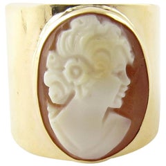 14 Karat Yellow Gold Cameo Cigar Band Ring