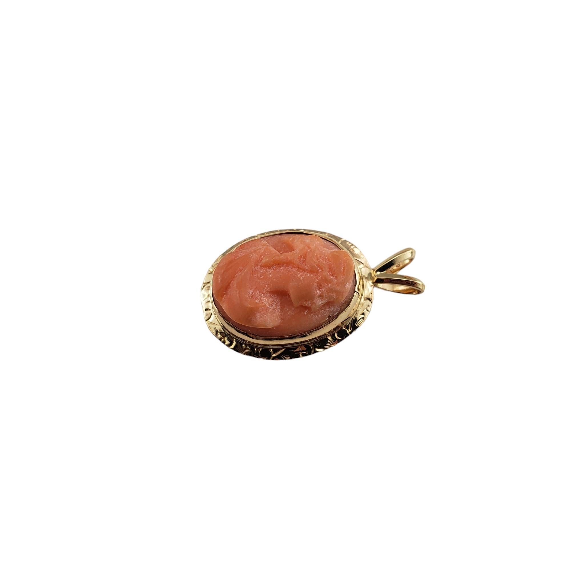 14 Karat Yellow Gold Cameo Pendant #16736 In Good Condition For Sale In Washington Depot, CT