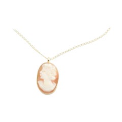 Vintage 14 Karat Yellow Gold Cameo Pendant Necklace