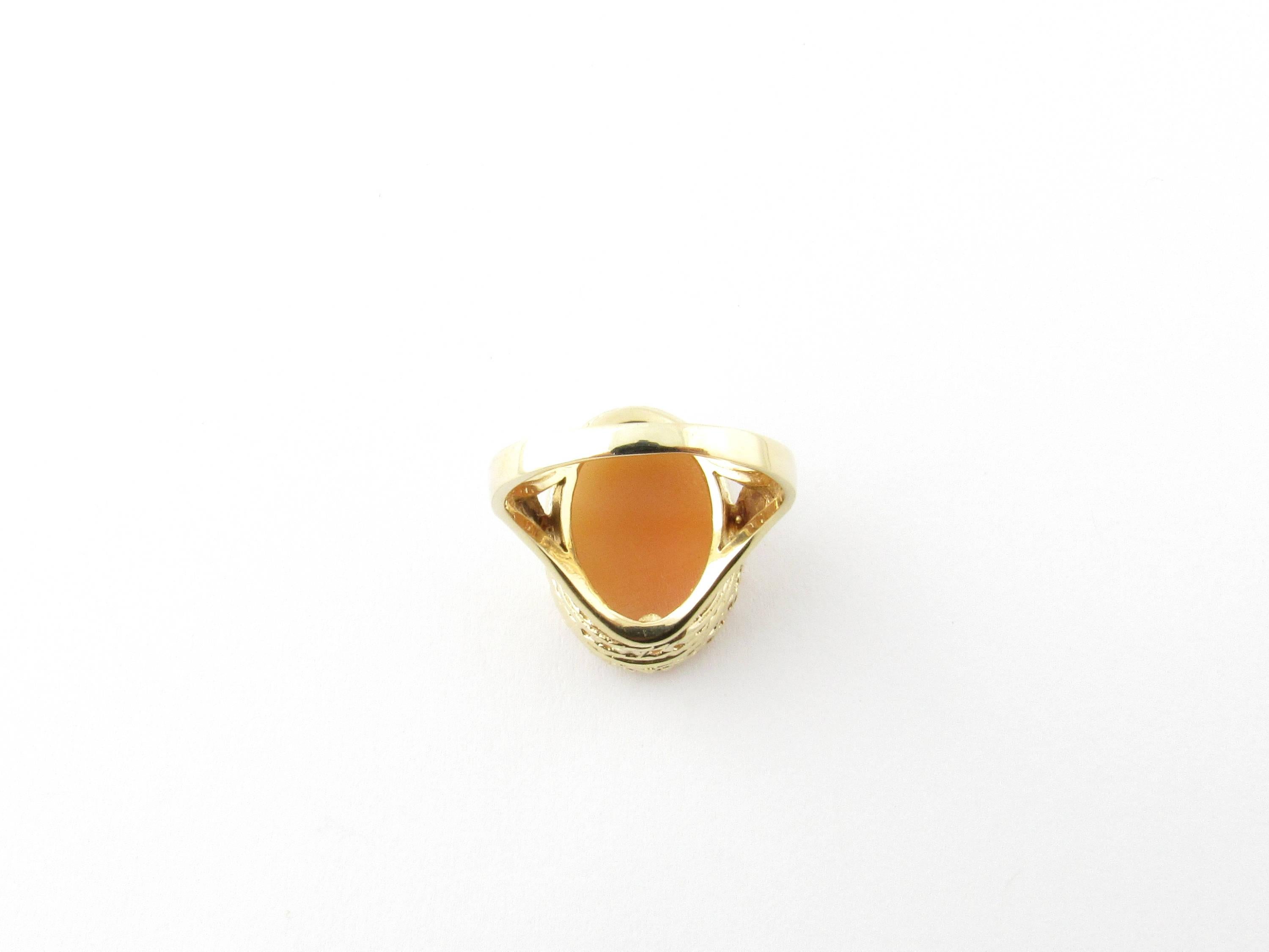 14 Karat Yellow Gold Cameo Ring In Excellent Condition For Sale In Washington Depot, CT