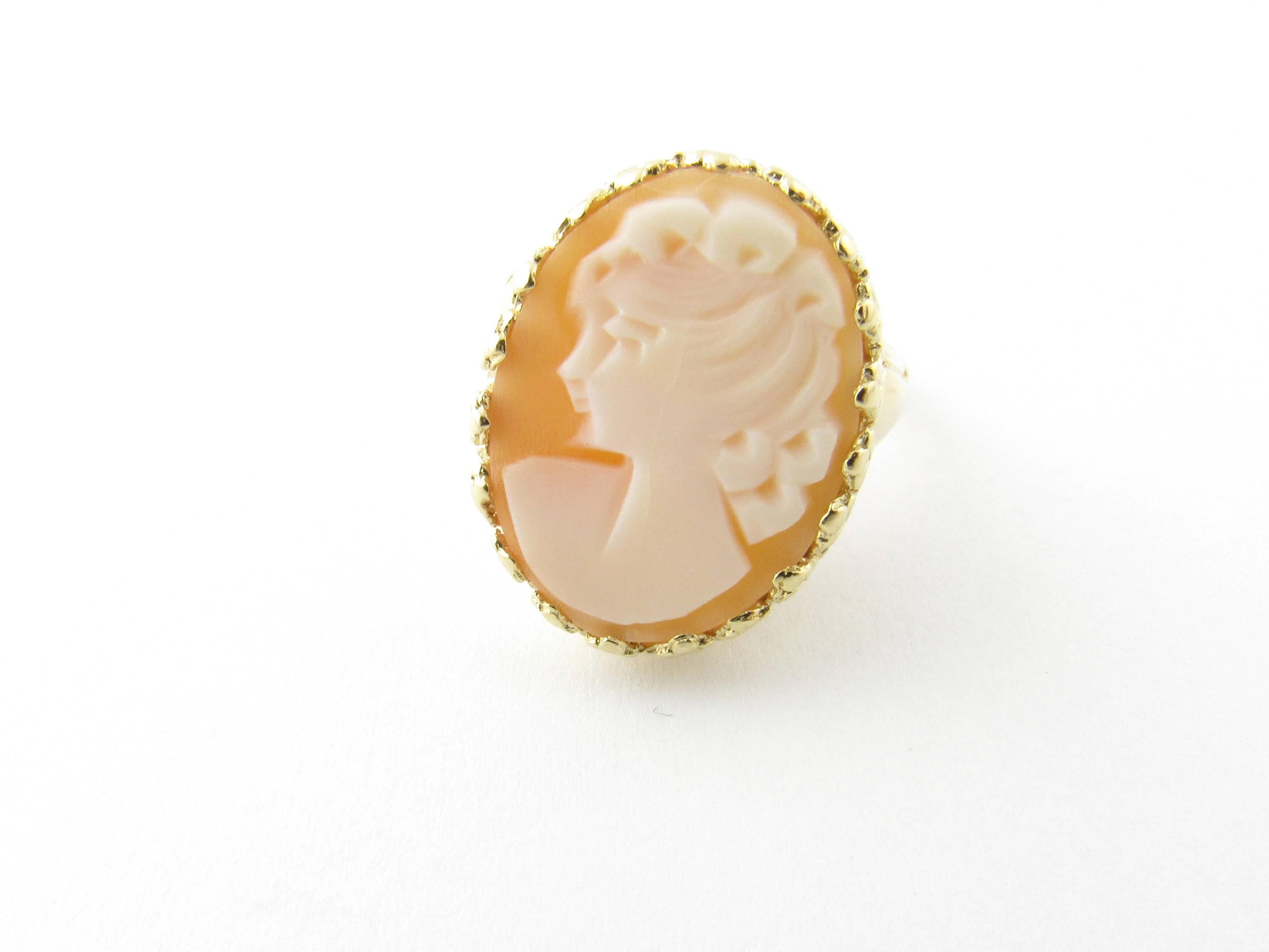 Women's 14 Karat Yellow Gold Cameo Ring For Sale