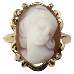 Anillo camafeo de oro amarillo de 14 quilates