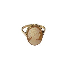 14 Karat Yellow Gold Cameo Ring Size 5.75 #20578