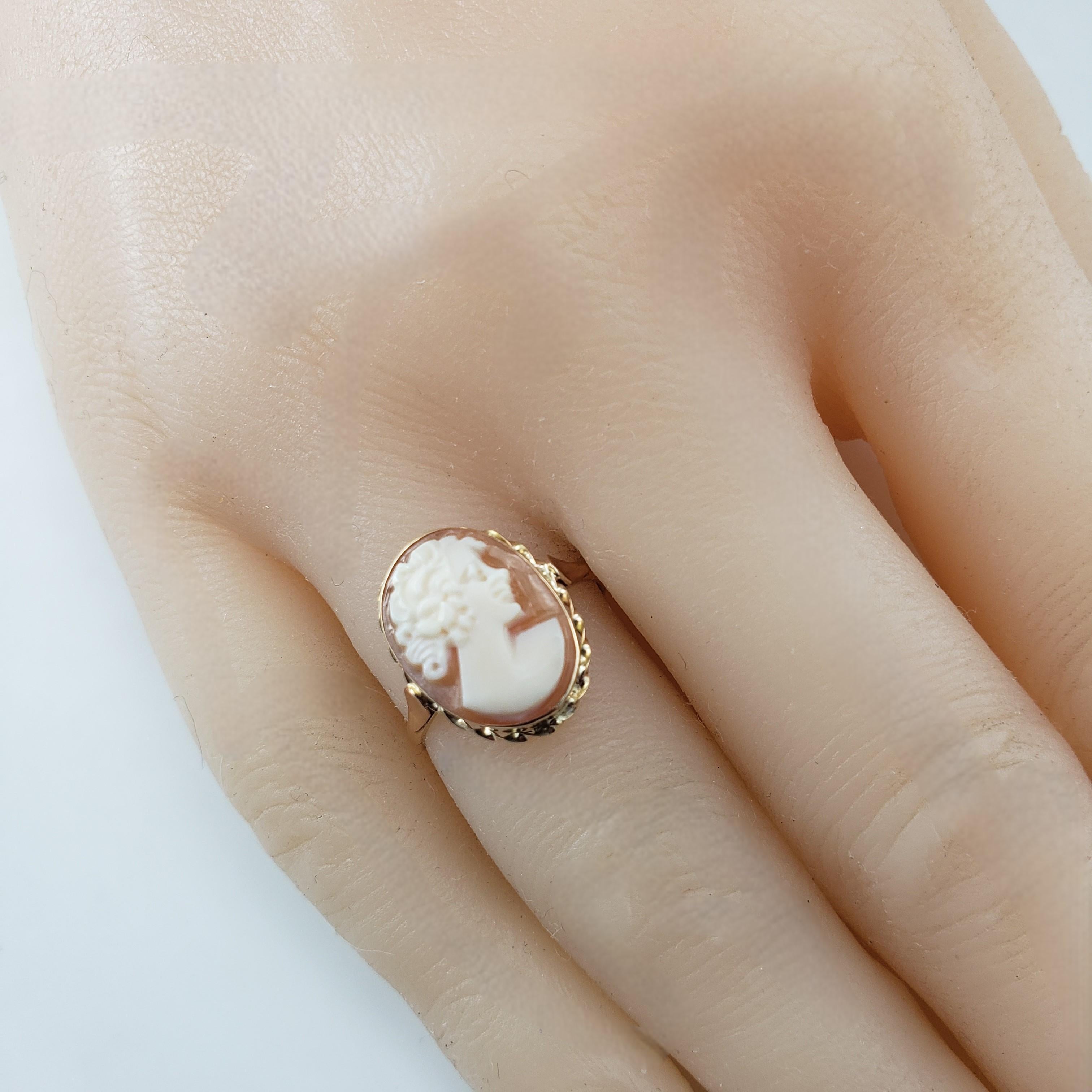14 Karat Yellow Gold Cameo Ring Size 5.75 #20578 For Sale 4