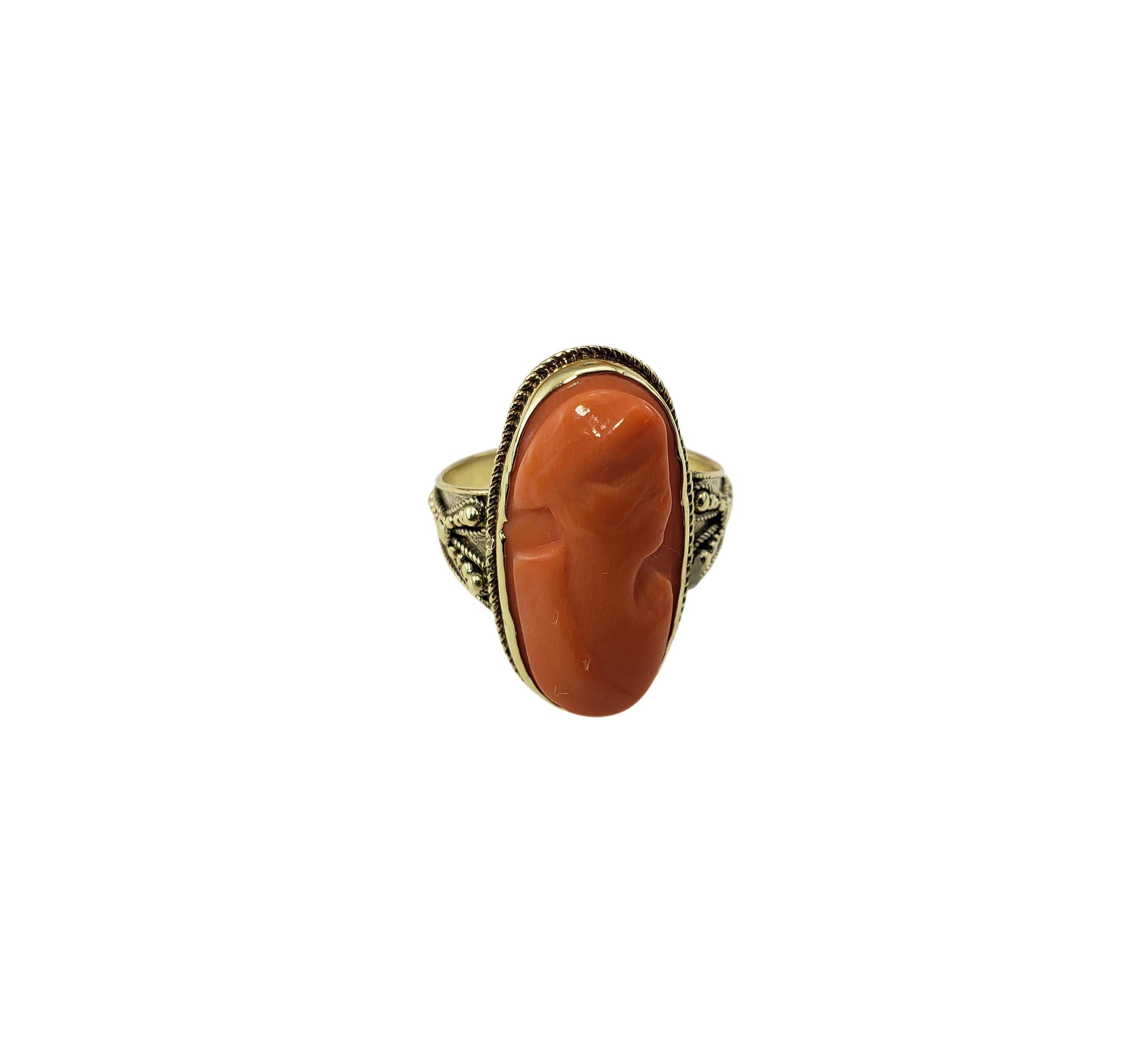 14 Karat Yellow Gold Cameo Ring Size 6.75-

This elegant ring features a lovely lady in profile set in beautifully detailed  14K yellow gold.  Width:  22 mm.  Shank:  2 mm.

Ring Size: 6.75 

Weight:  2.4 dwt. /  3.7 gr.

Stamped: 14K 

Very good