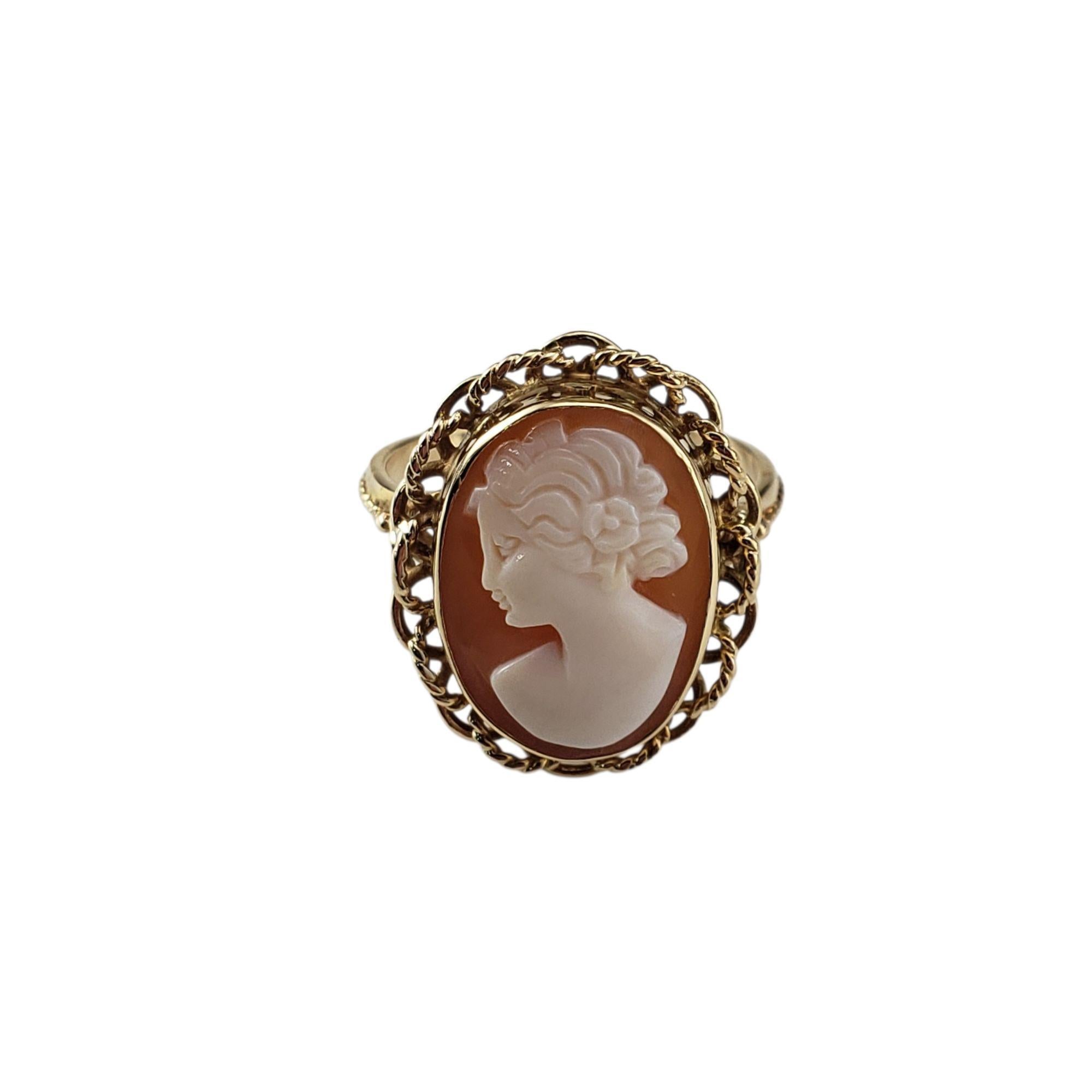 14 Karat Yellow Gold Cameo Ring Size 8

Timeless and elegant, this lovely ring showcases a beautifully carved cameo of a woman in profile. The detailed 14K yellow gold setting enhances the classic beauty of the cameo centerpiece. 

Top of ring