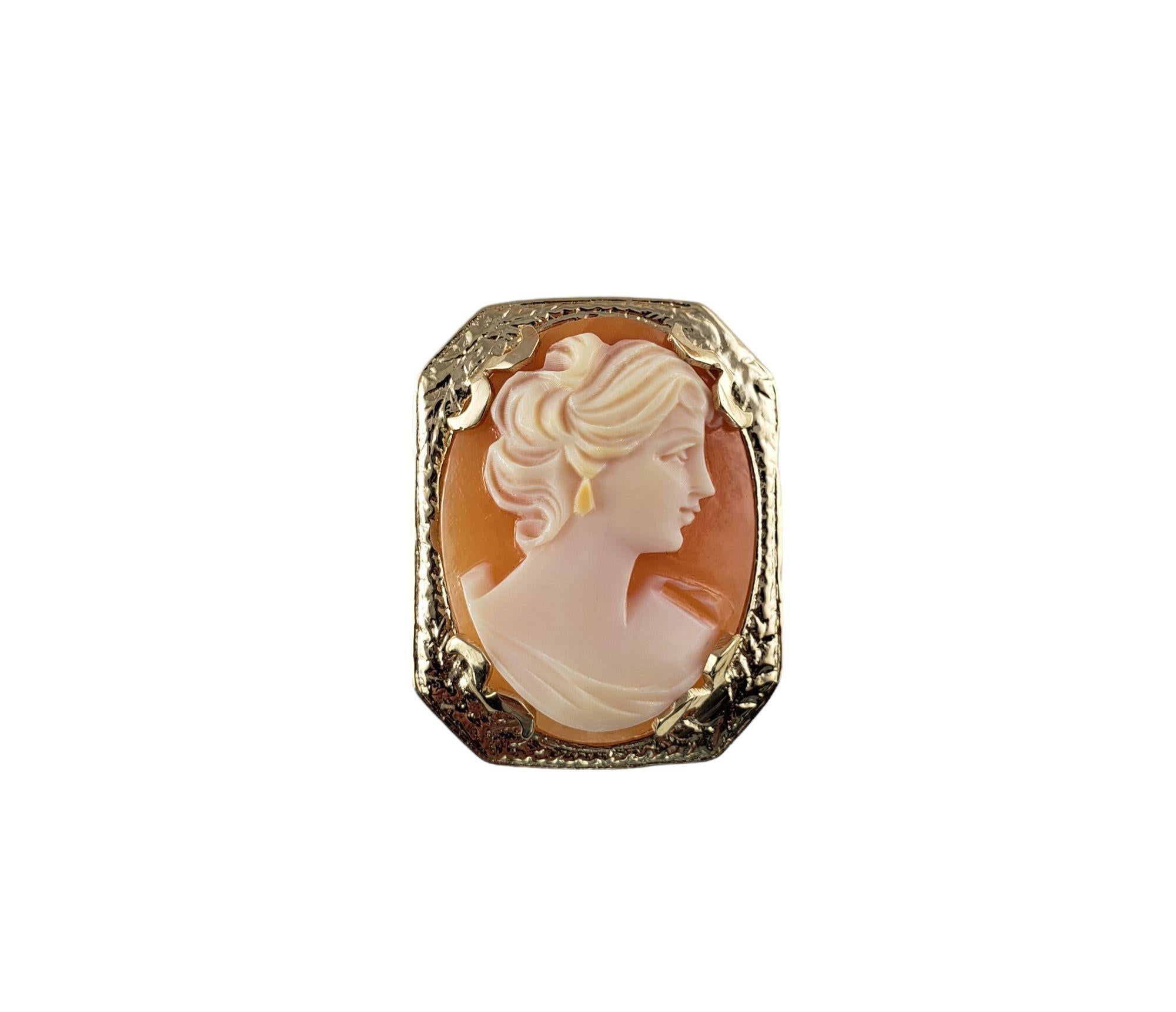14 Karat Yellow Gold Cameo Ring For Sale 1