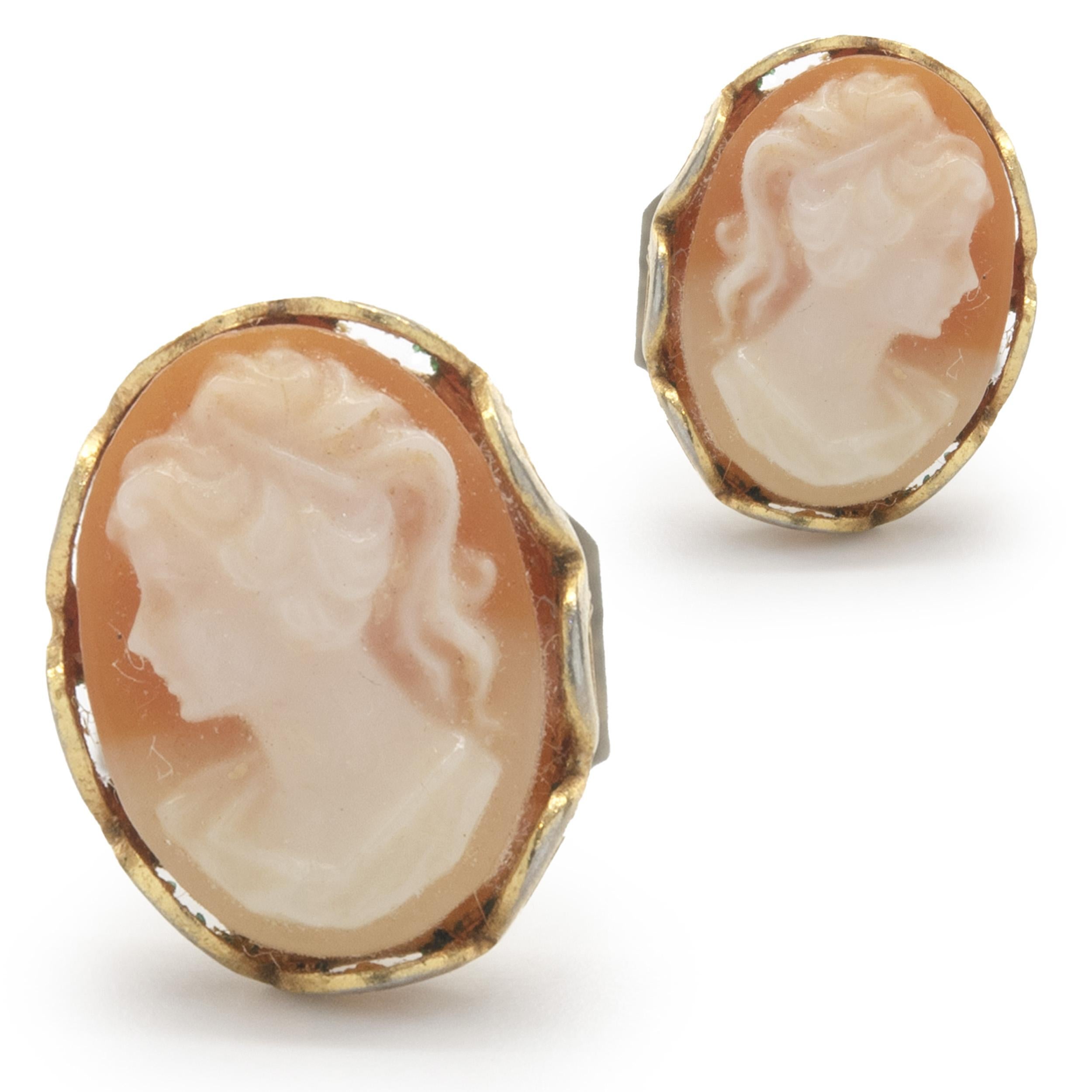14 Karat Yellow Gold Cameo Stud Earrings In Excellent Condition For Sale In Scottsdale, AZ